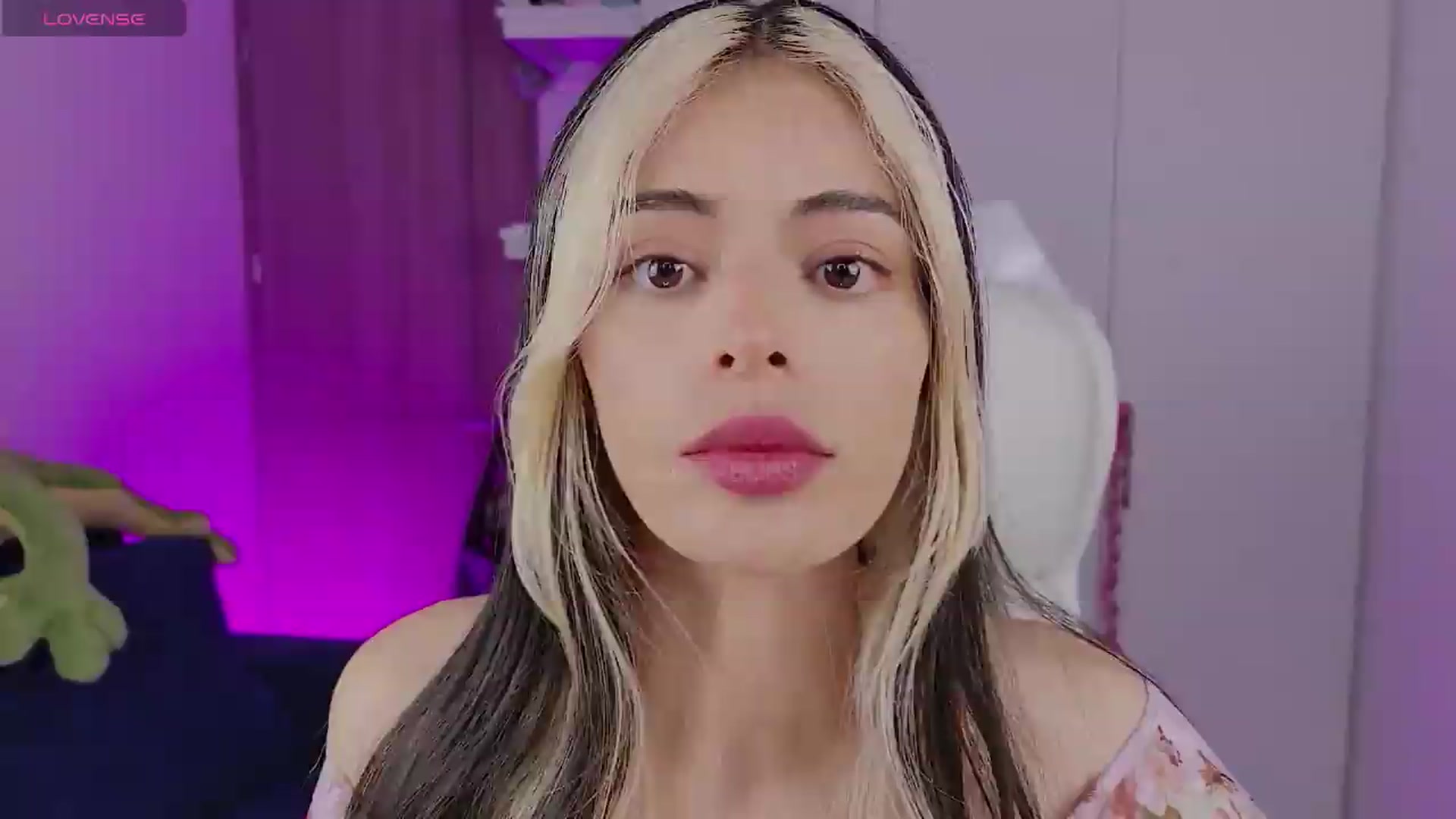 Gallery image thumbnail from JandraBliss's myfreecams stream on, 08/30/2026, 04:33 image 5 of 20