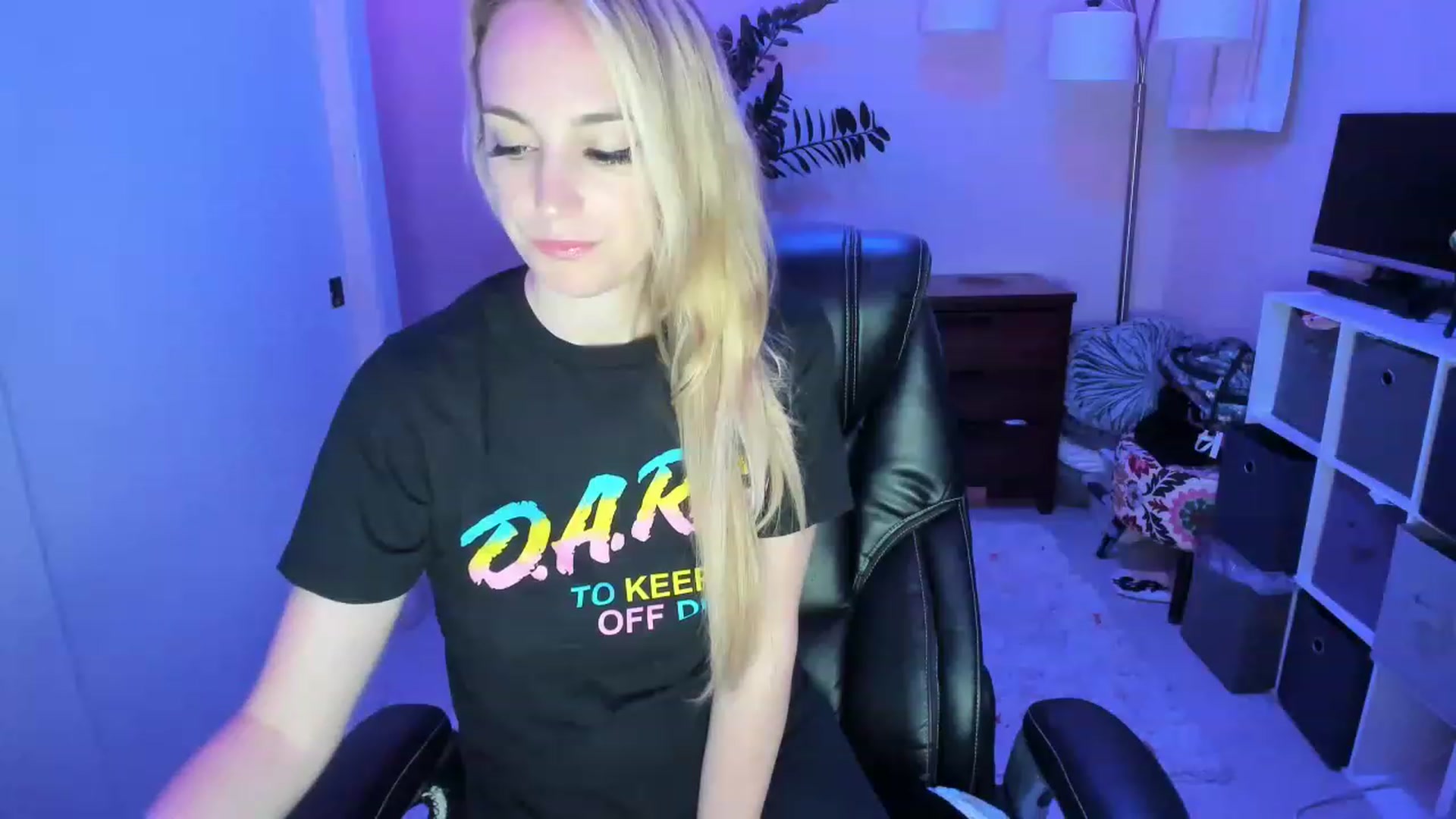 Gallery image thumbnail from JaneAllDay's myfreecams stream on, 12/30/2022, 06:01 image 12 of 20