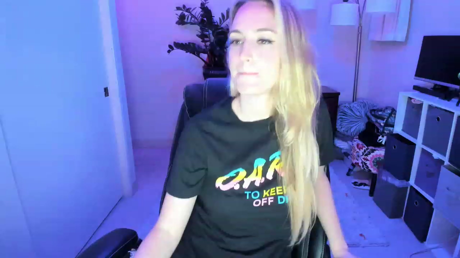 Gallery image thumbnail from JaneAllDay's myfreecams stream on, 12/30/2022, 06:01 image 11 of 20