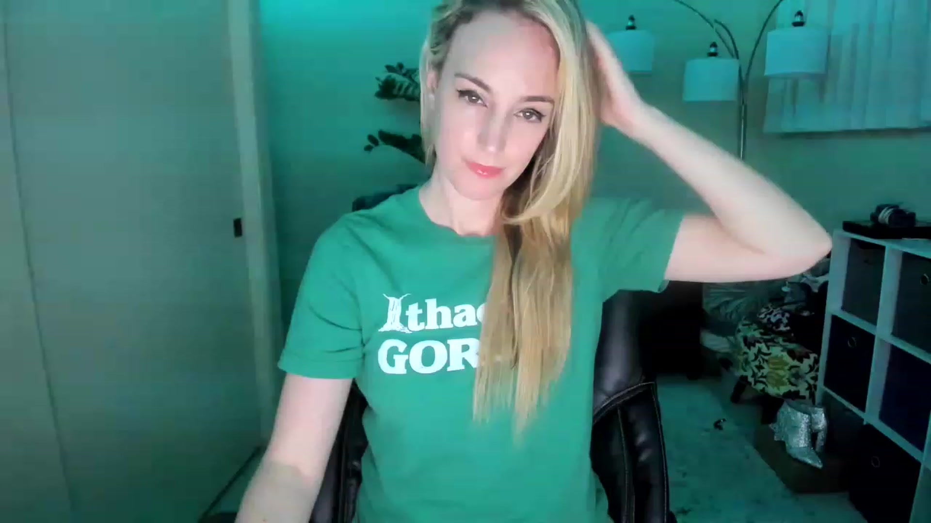 Gallery image thumbnail from JaneAllDay's myfreecams stream on, 01/14/2023, 07:49 image 15 of 20