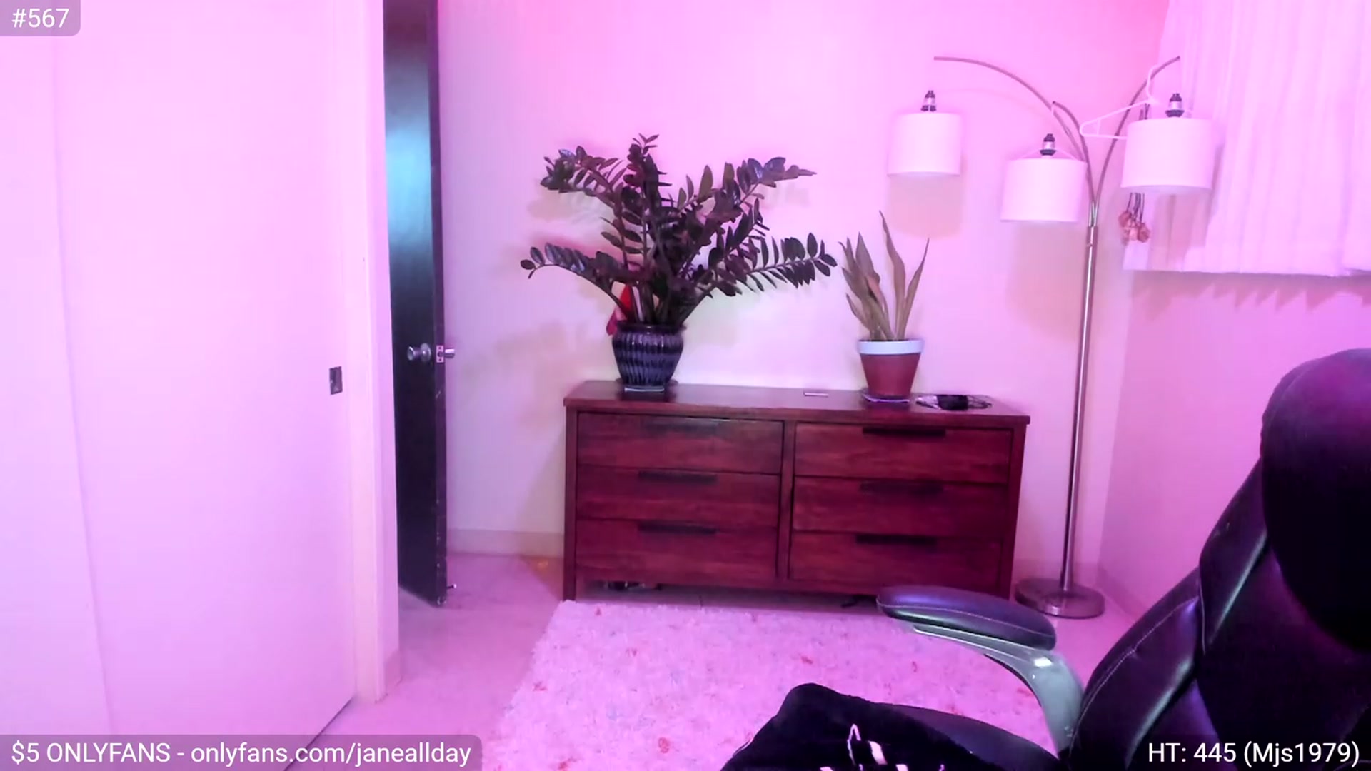 Gallery image thumbnail from JaneAllDay's myfreecams stream on, 03/05/2023, 07:15 image 14 of 20