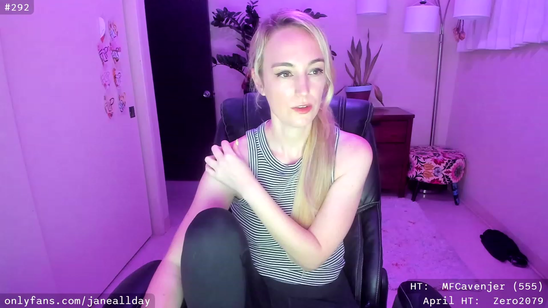 Gallery image thumbnail from JaneAllDay's myfreecams stream on, 04/03/2023, 06:49 image 20 of 20
