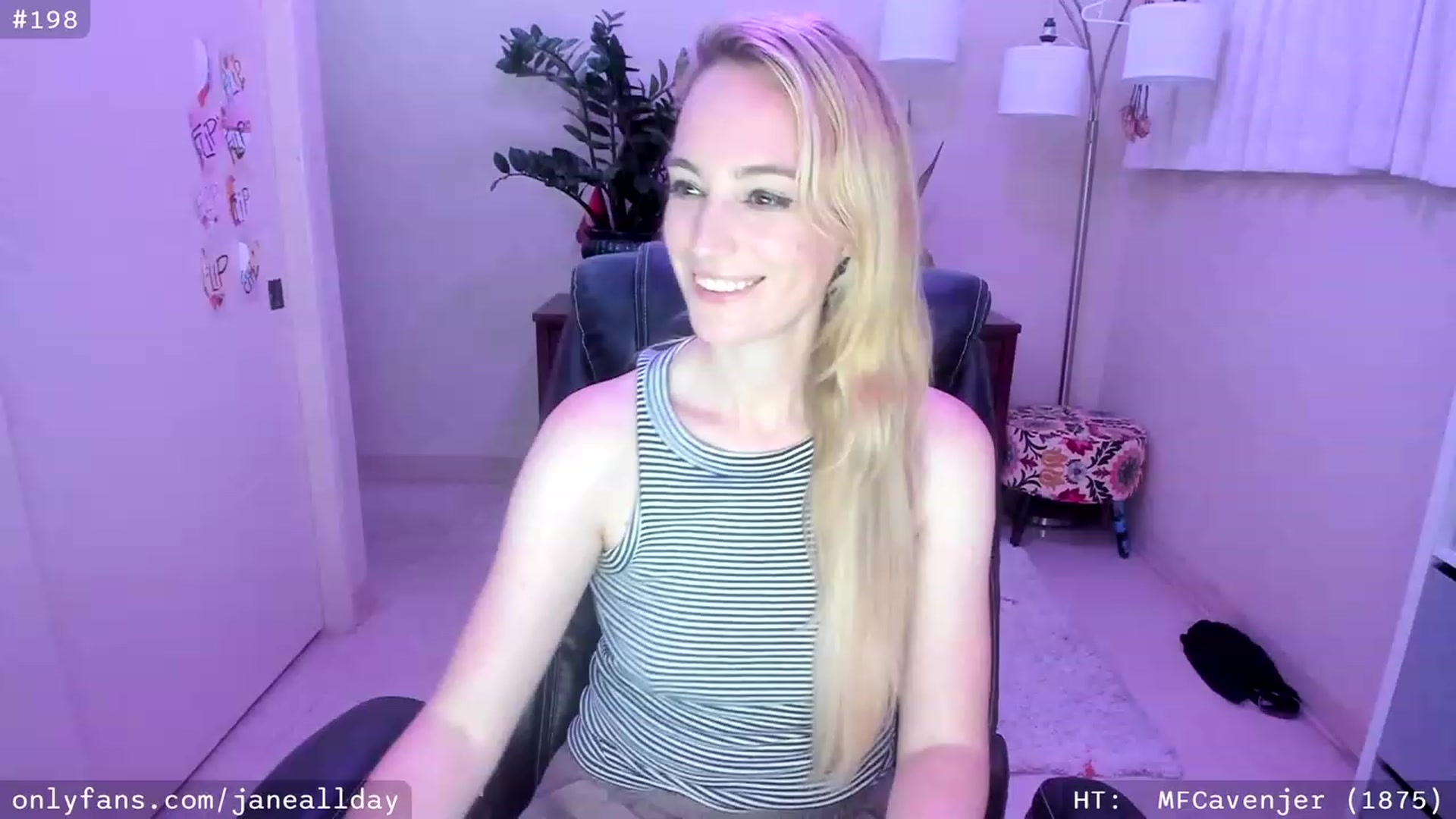 Gallery image thumbnail from JaneAllDay's myfreecams stream on, 04/04/2023, 06:49 image 19 of 20