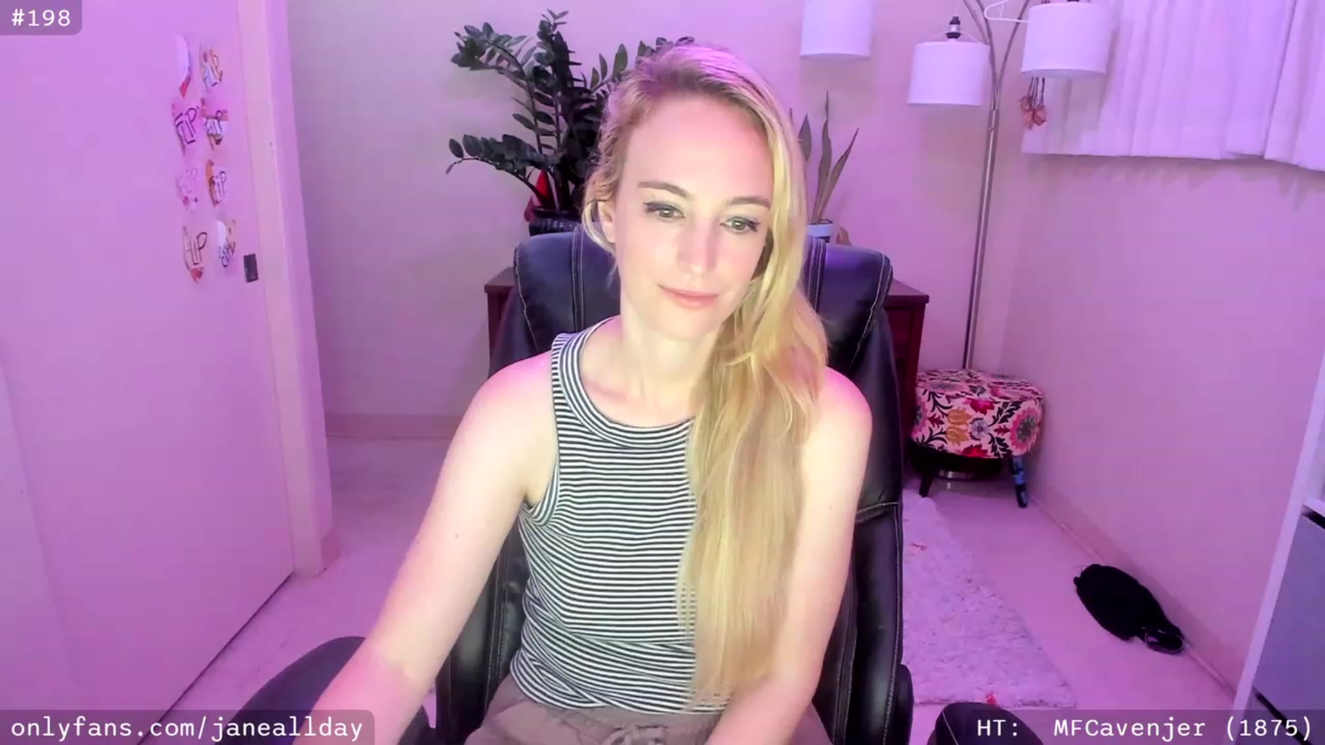 Gallery image thumbnail from JaneAllDay's myfreecams stream on, 04/04/2023, 06:49 image 20 of 20