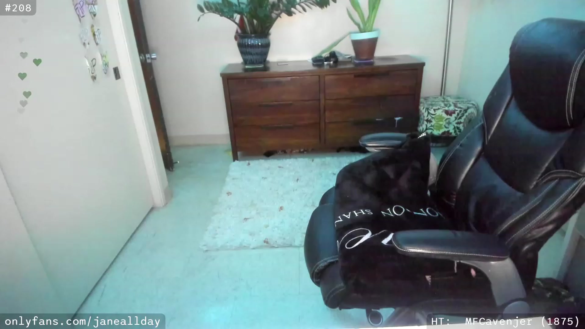 Gallery image thumbnail from JaneAllDay's myfreecams stream on, 04/05/2023, 06:32 image 1 of 20