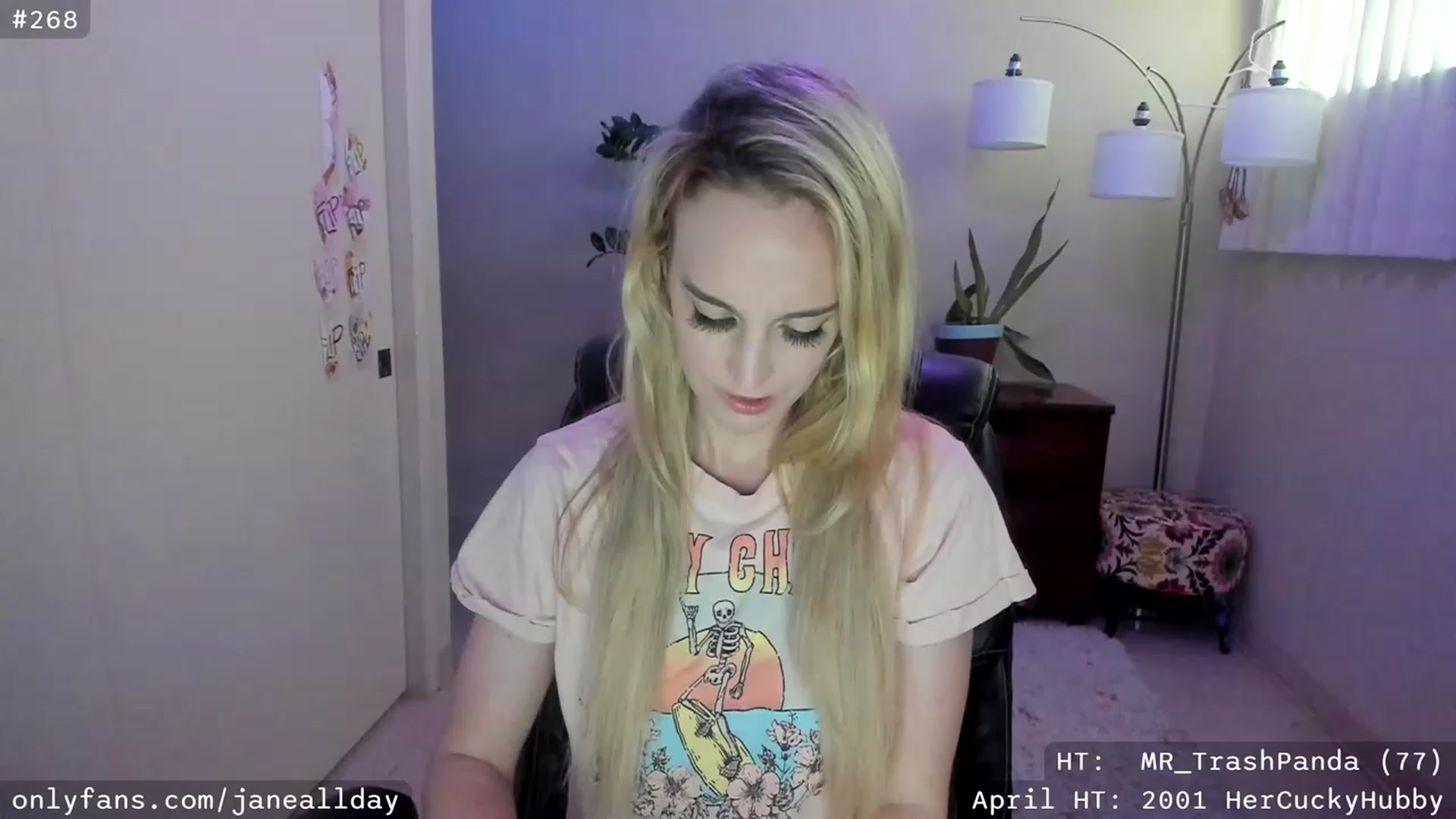 Gallery image thumbnail from JaneAllDay's myfreecams stream on, 04/09/2023, 04:17 image 17 of 20