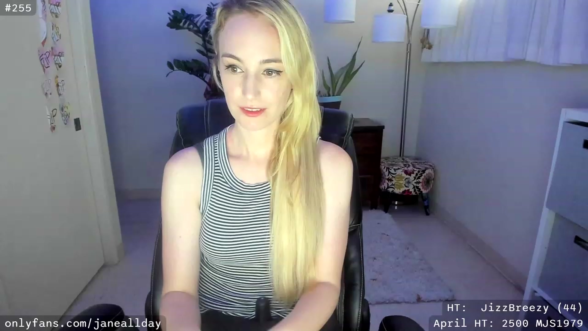Gallery image thumbnail from JaneAllDay's myfreecams stream on, 04/12/2023, 04:16 image 20 of 20