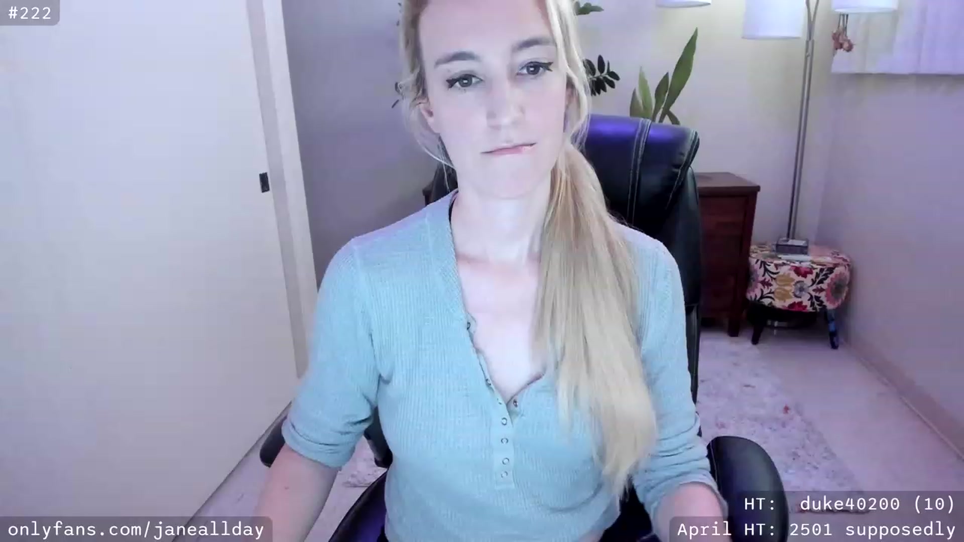 Gallery image thumbnail from JaneAllDay's myfreecams stream on, 04/20/2023, 04:06 image 20 of 20