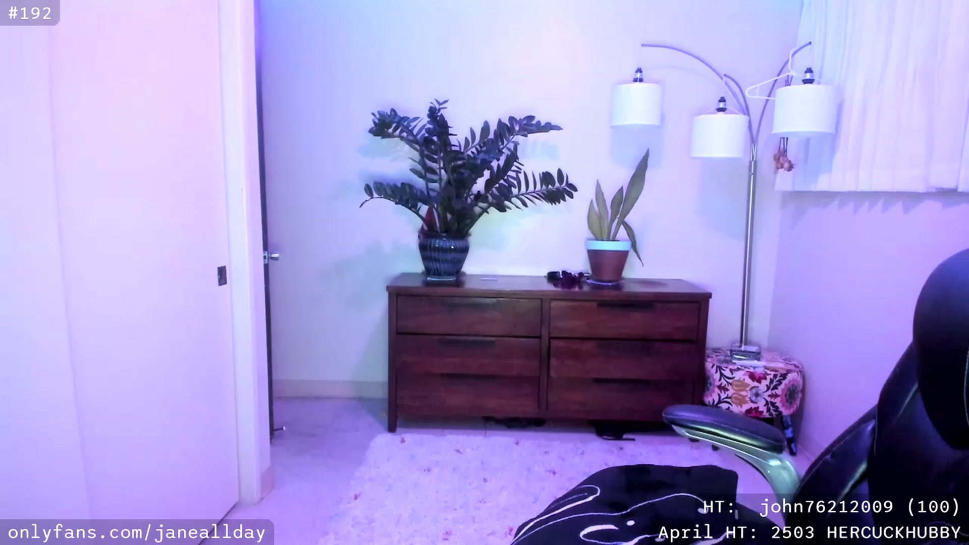 Gallery image thumbnail from JaneAllDay's myfreecams stream on, 04/23/2023, 06:54 image 13 of 20
