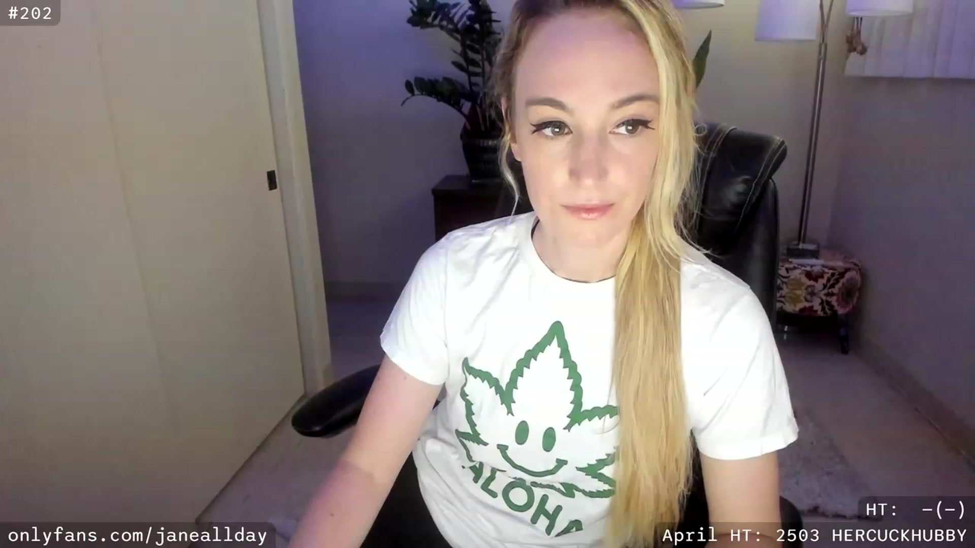 Gallery image thumbnail from JaneAllDay's myfreecams stream on, 04/24/2023, 05:09 image 1 of 20