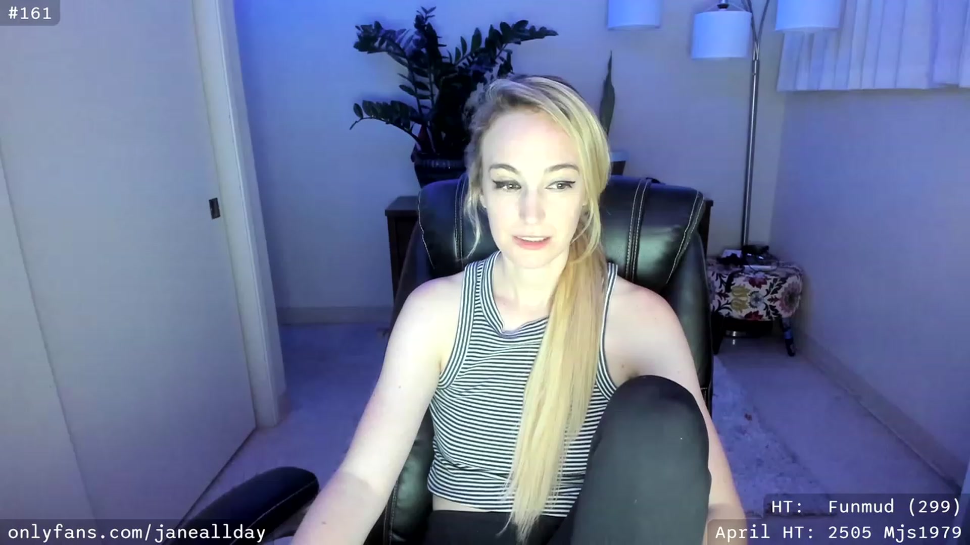 Gallery image thumbnail from JaneAllDay's myfreecams stream on, 04/29/2023, 05:47 image 7 of 20