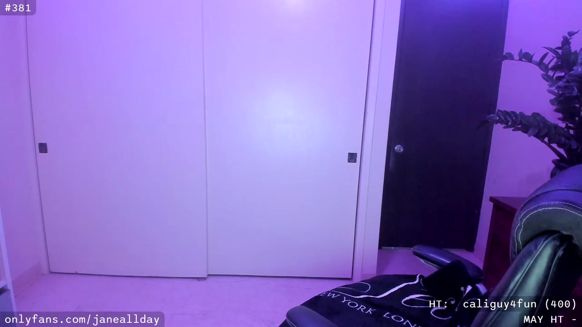 Gallery image thumbnail from JaneAllDay's myfreecams stream on, 05/02/2023, 05:59 image 13 of 20