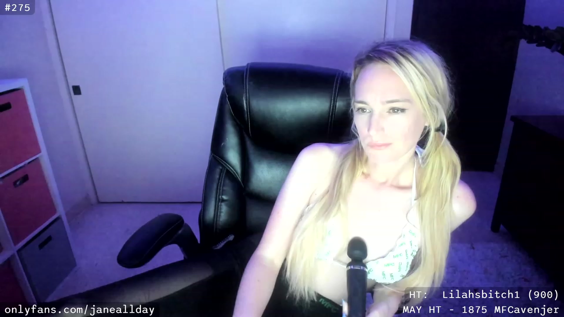 Gallery image thumbnail from JaneAllDay's myfreecams stream on, 05/06/2023, 05:06 image 19 of 20