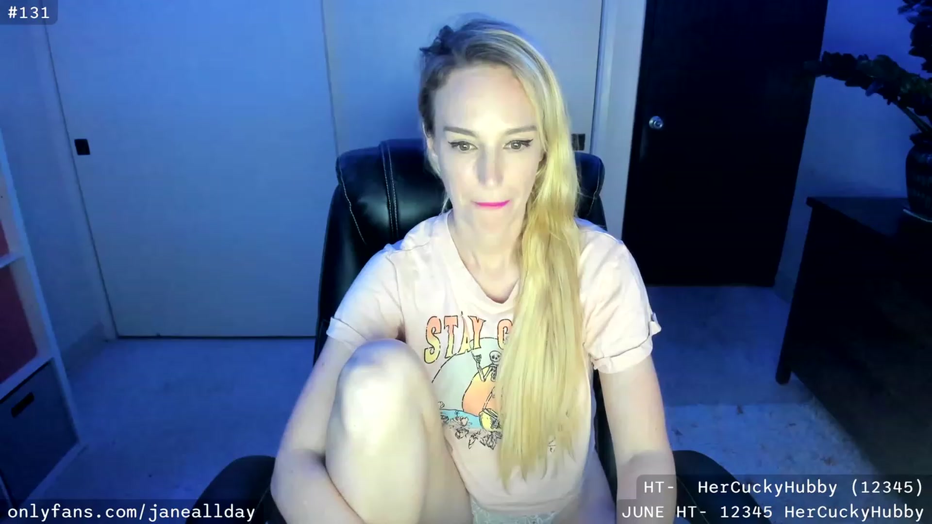 Gallery image thumbnail from JaneAllDay's myfreecams stream on, 06/08/2023, 05:44 image 18 of 20