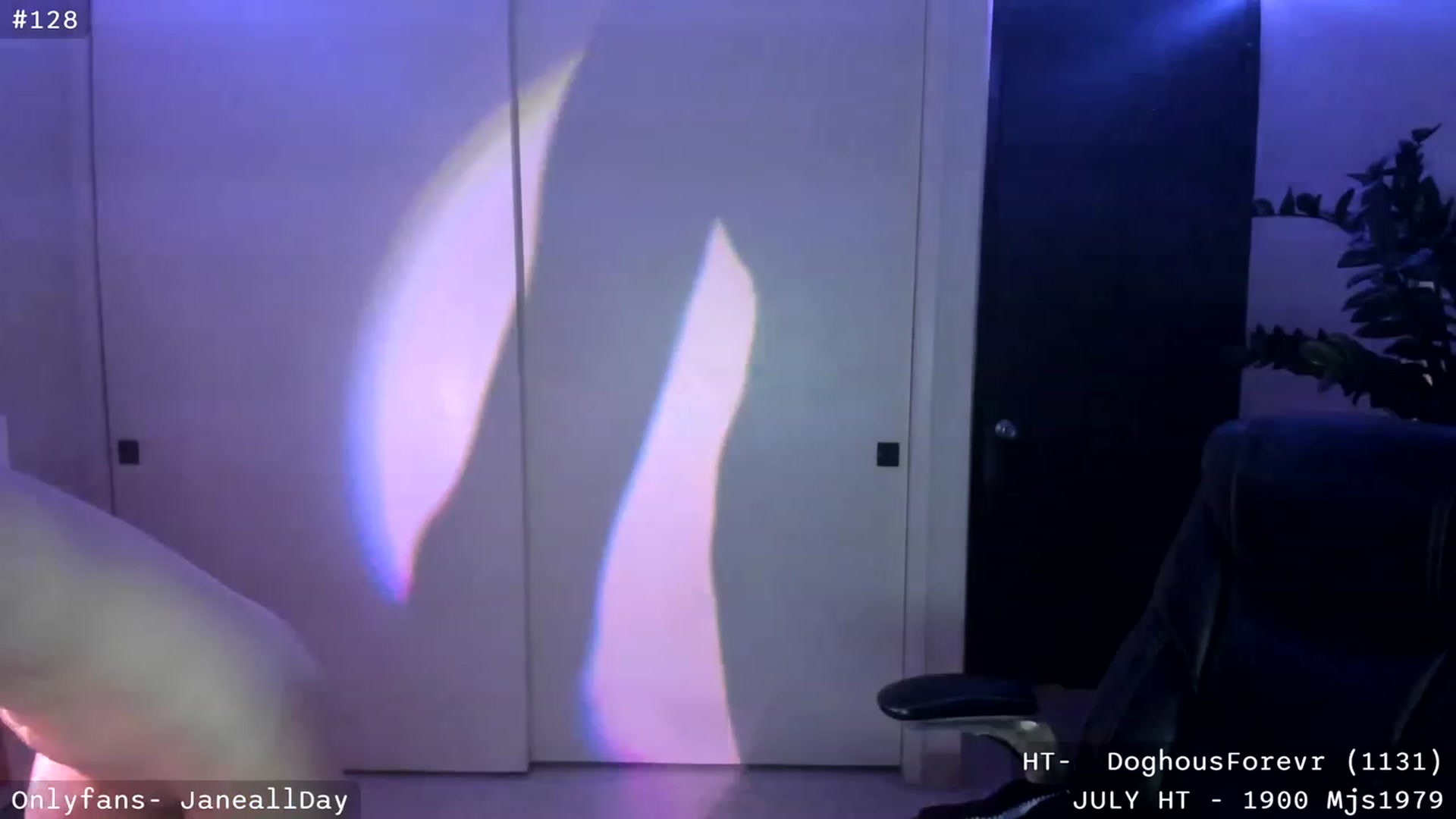 Gallery image thumbnail from JaneAllDay's myfreecams stream on, 07/17/2023, 05:37 image 20 of 20