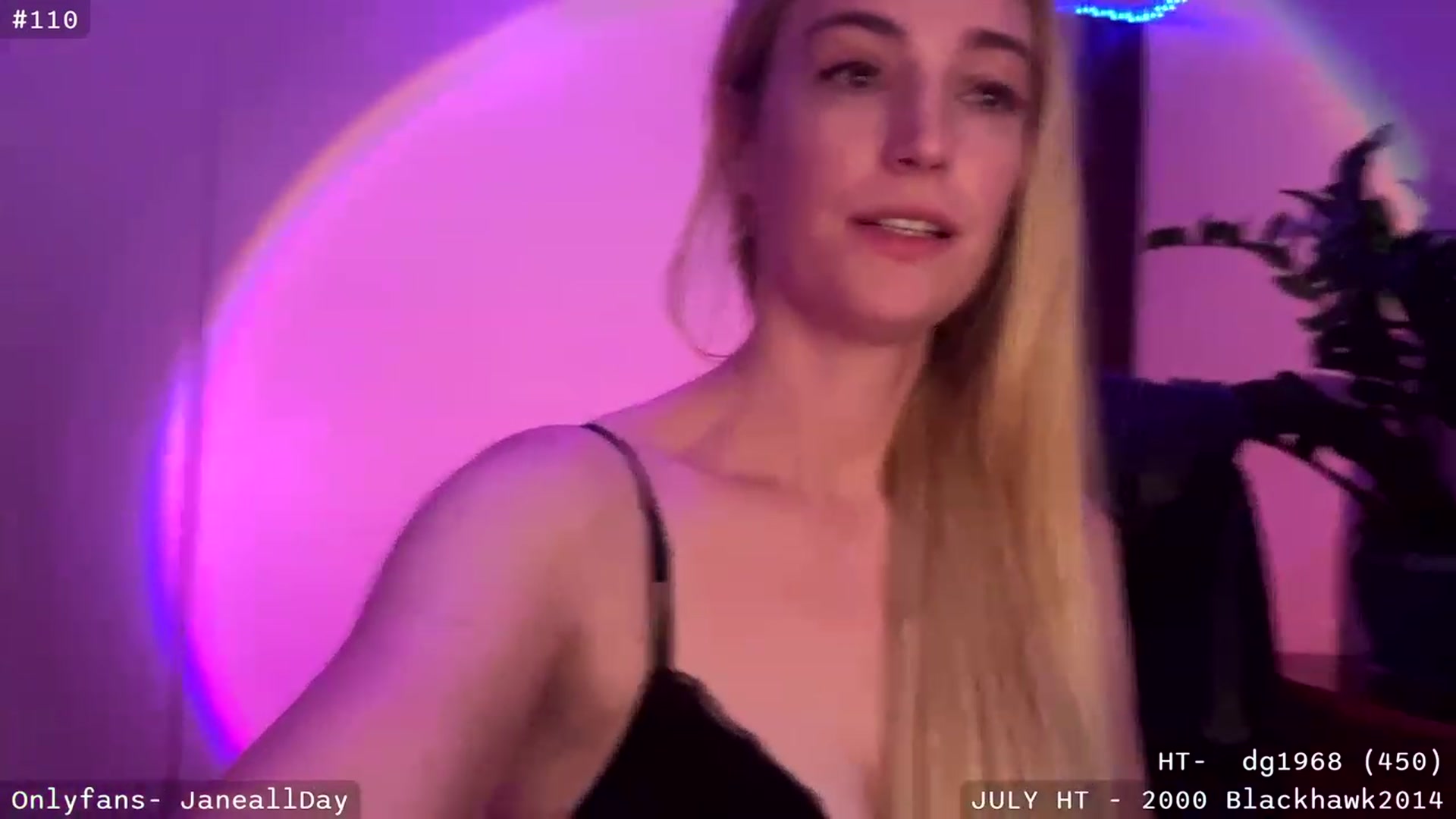 Gallery image thumbnail from JaneAllDay's myfreecams stream on, 07/26/2023, 04:48 image 20 of 20