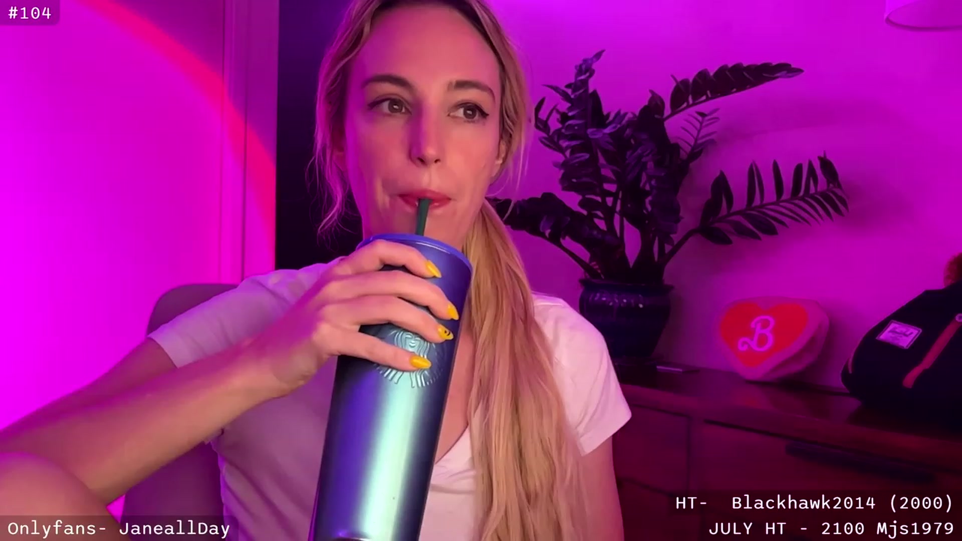 Gallery image thumbnail from JaneAllDay's myfreecams stream on, 07/29/2023, 06:44 image 8 of 20