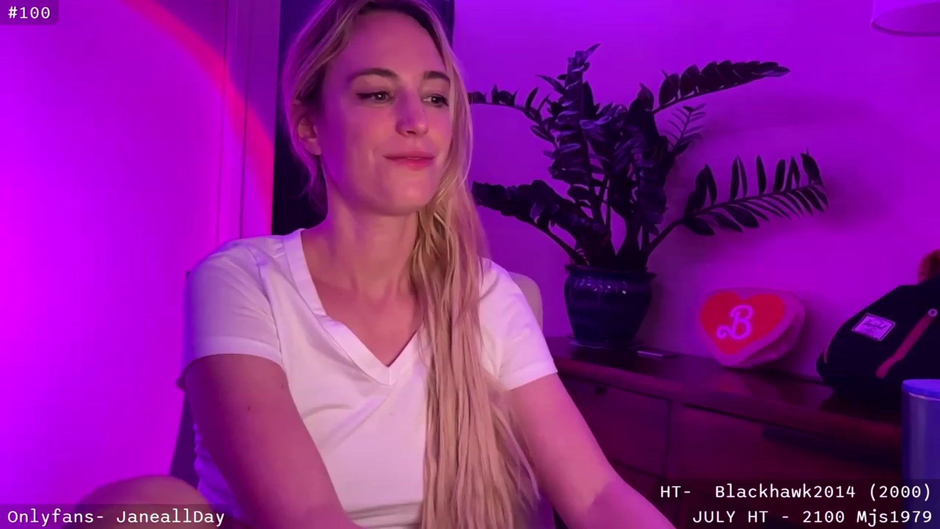 Gallery image thumbnail from JaneAllDay's myfreecams stream on, 07/29/2023, 06:44 image 19 of 20
