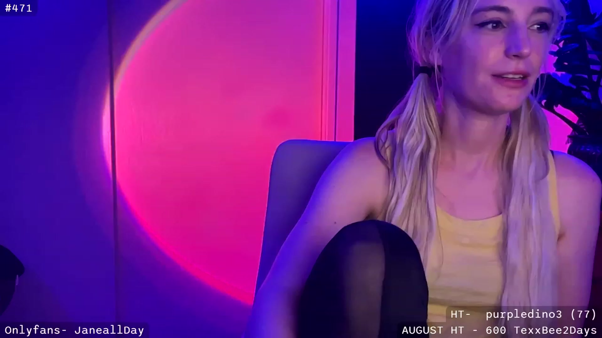 Gallery image thumbnail from JaneAllDay's myfreecams stream on, 08/05/2023, 05:34 image 16 of 20