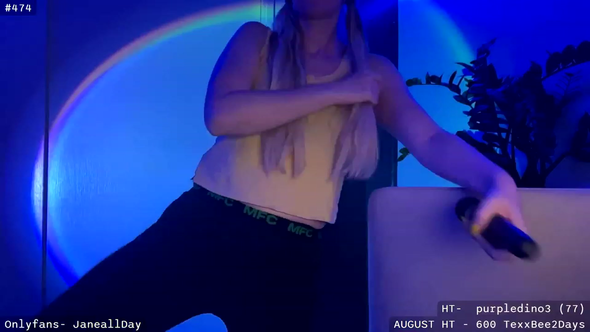 Gallery image thumbnail from JaneAllDay's myfreecams stream on, 08/05/2023, 05:34 image 12 of 20