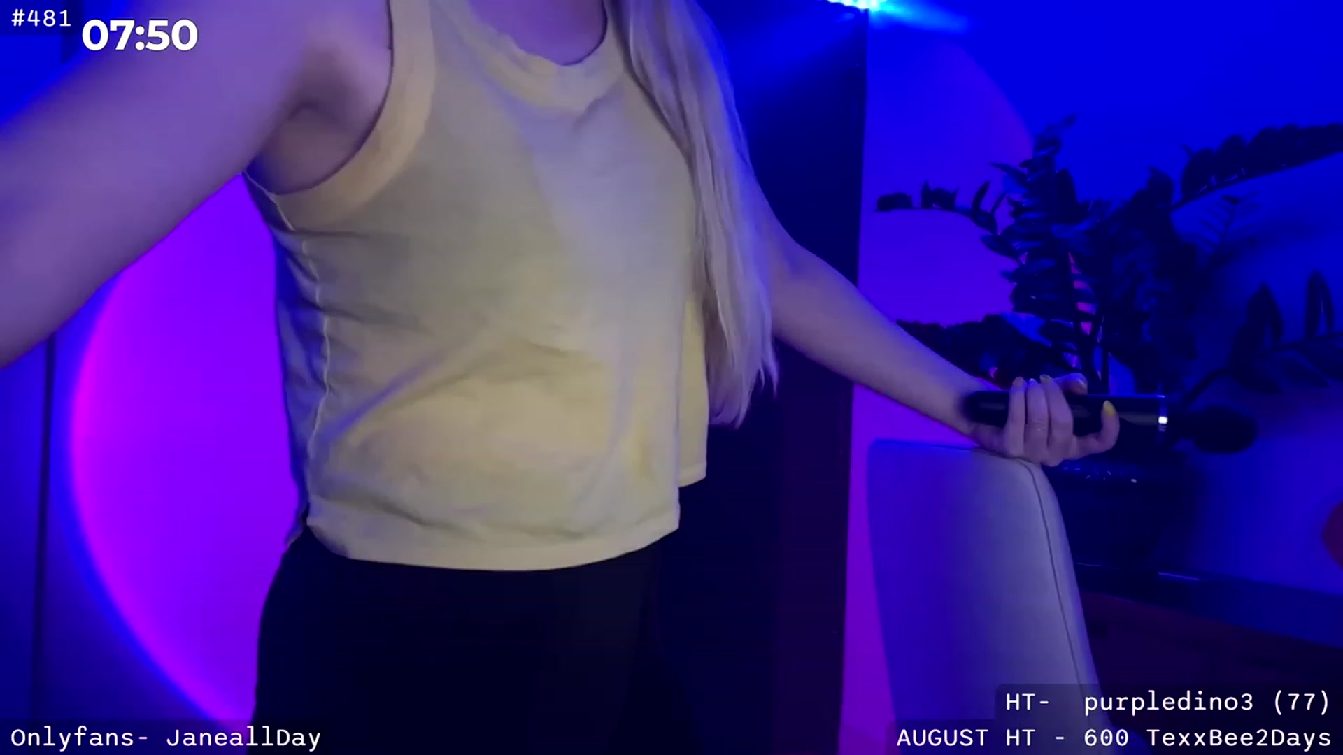 Gallery image thumbnail from JaneAllDay's myfreecams stream on, 08/05/2023, 07:06 image 8 of 20