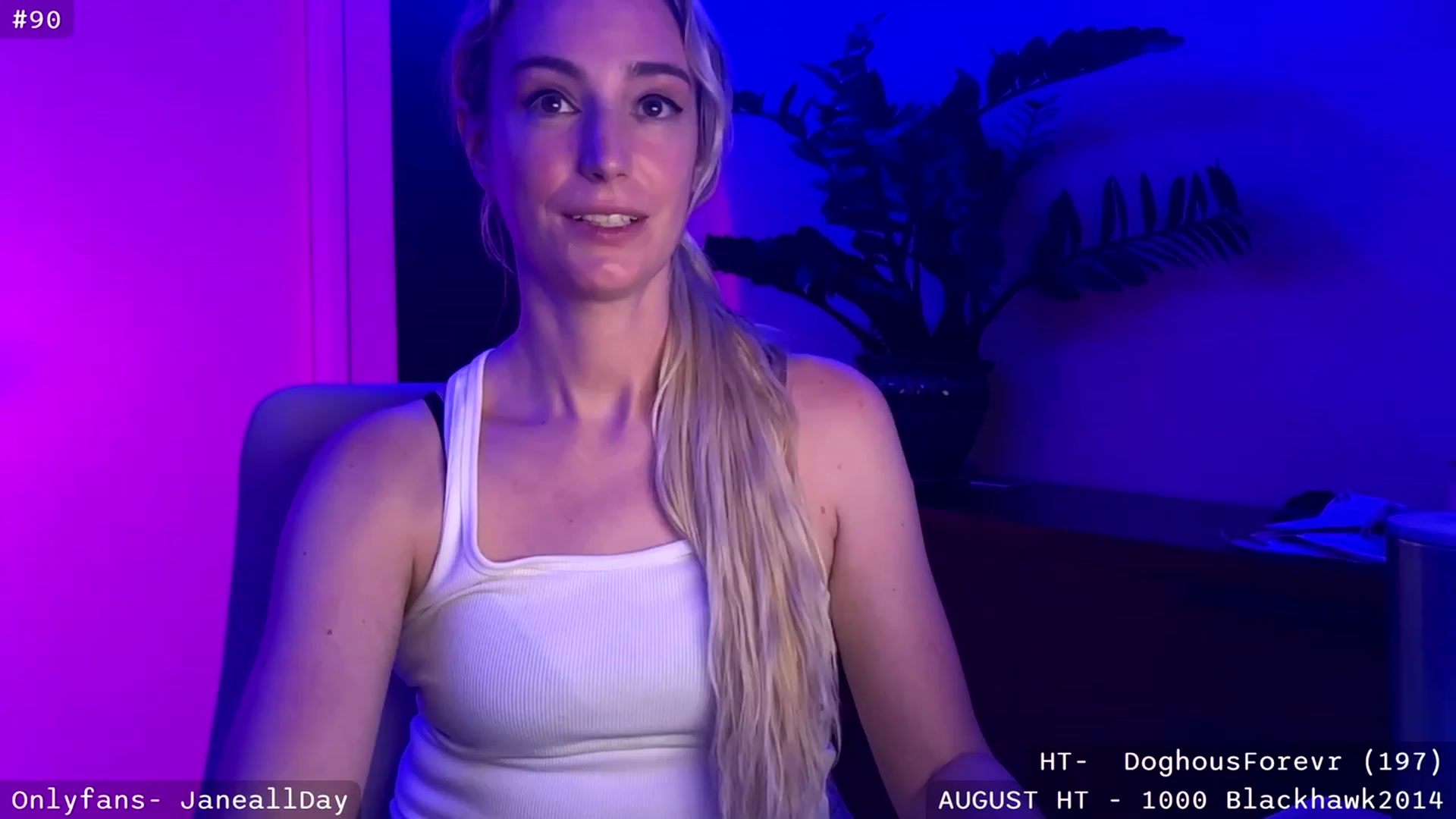 Gallery image thumbnail from JaneAllDay's myfreecams stream on, 08/07/2023, 05:50 image 15 of 20