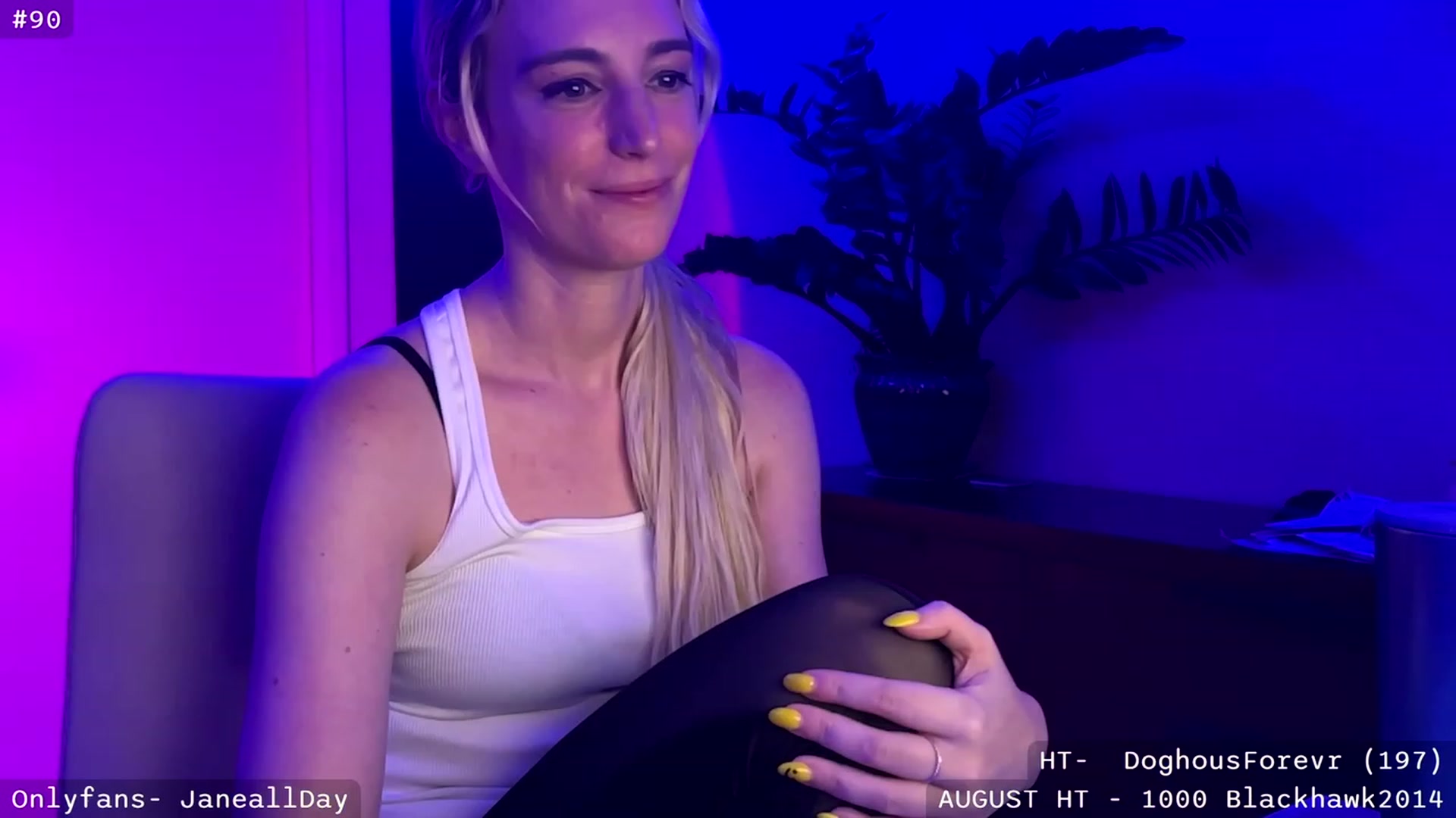 Gallery image thumbnail from JaneAllDay's myfreecams stream on, 08/07/2023, 05:50 image 5 of 20