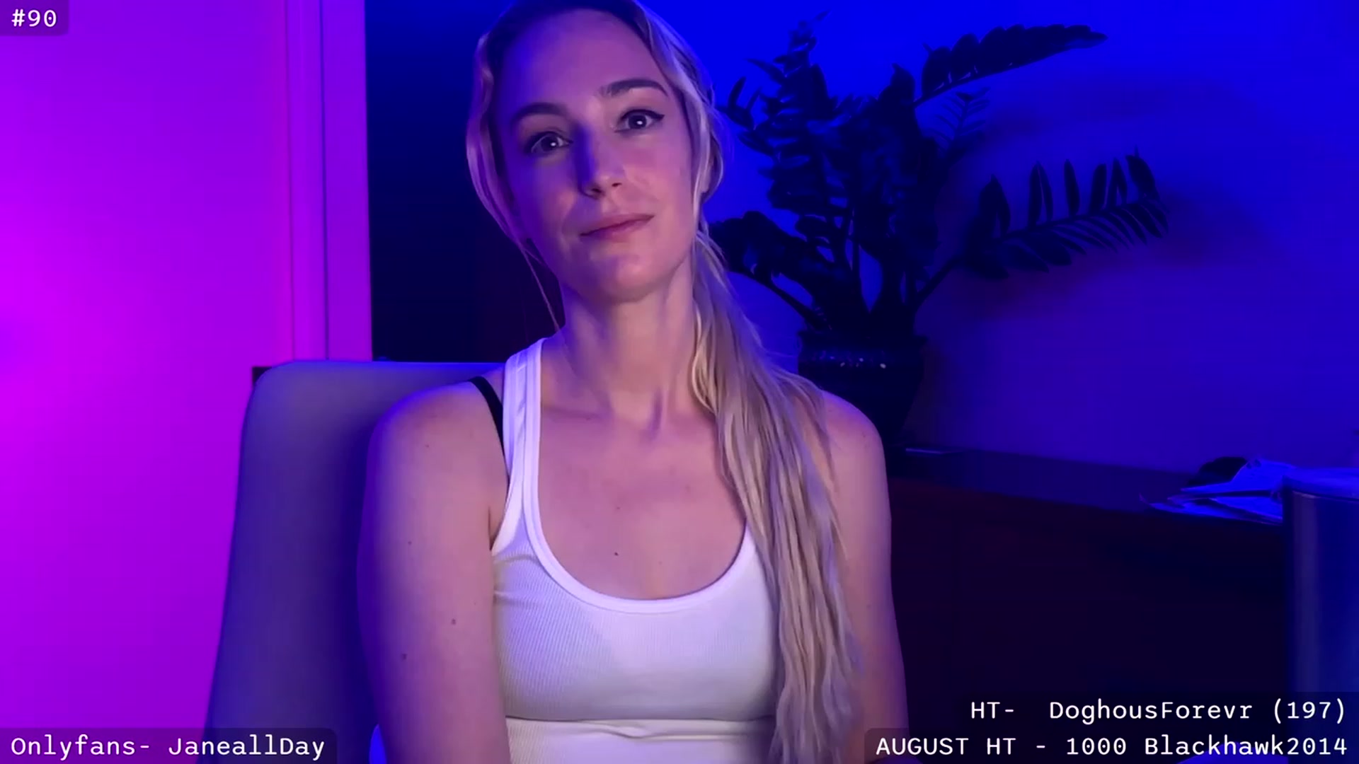 Gallery image thumbnail from JaneAllDay's myfreecams stream on, 08/07/2023, 05:50 image 1 of 20