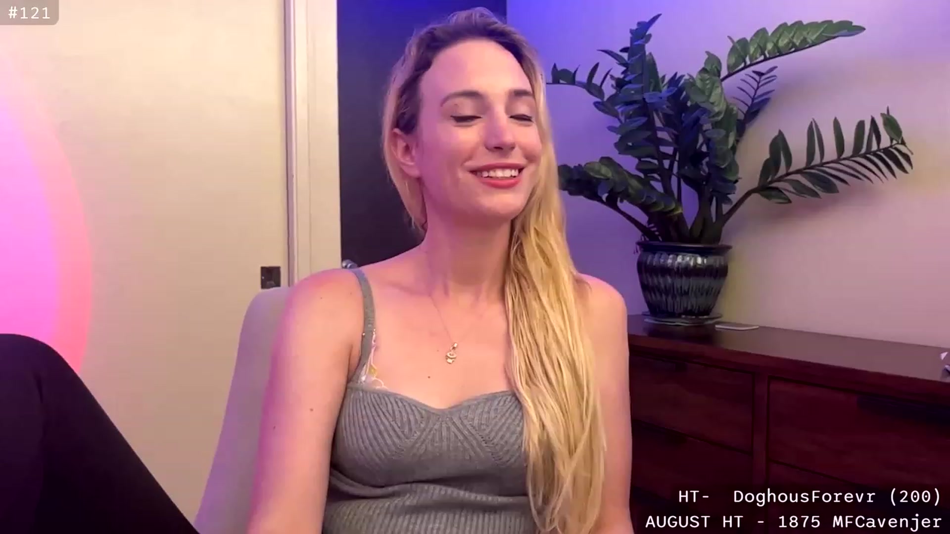 Gallery image thumbnail from JaneAllDay's myfreecams stream on, 08/09/2023, 02:00 image 3 of 20