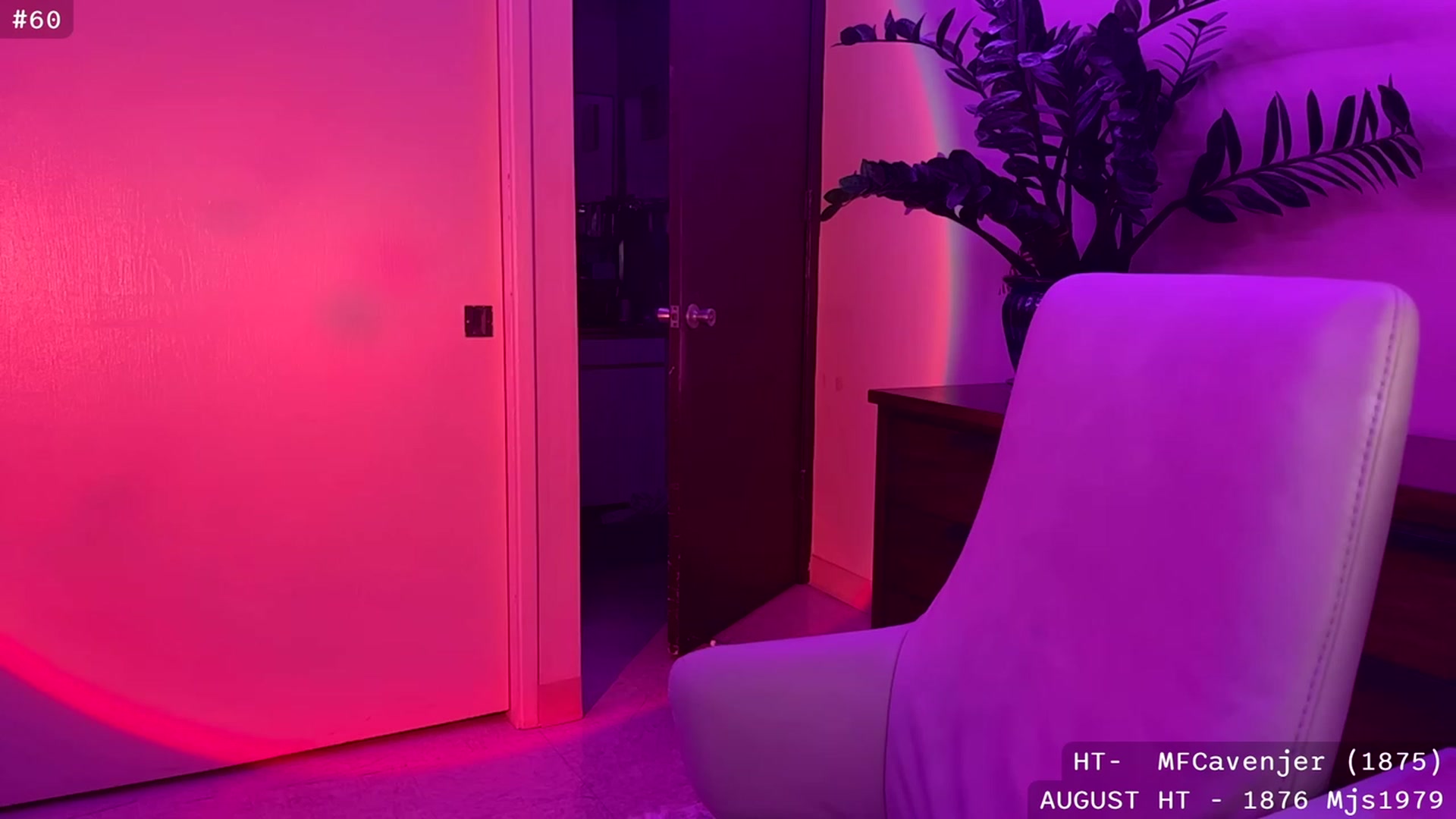 Gallery image thumbnail from JaneAllDay's myfreecams stream on, 08/11/2023, 06:00 image 3 of 20