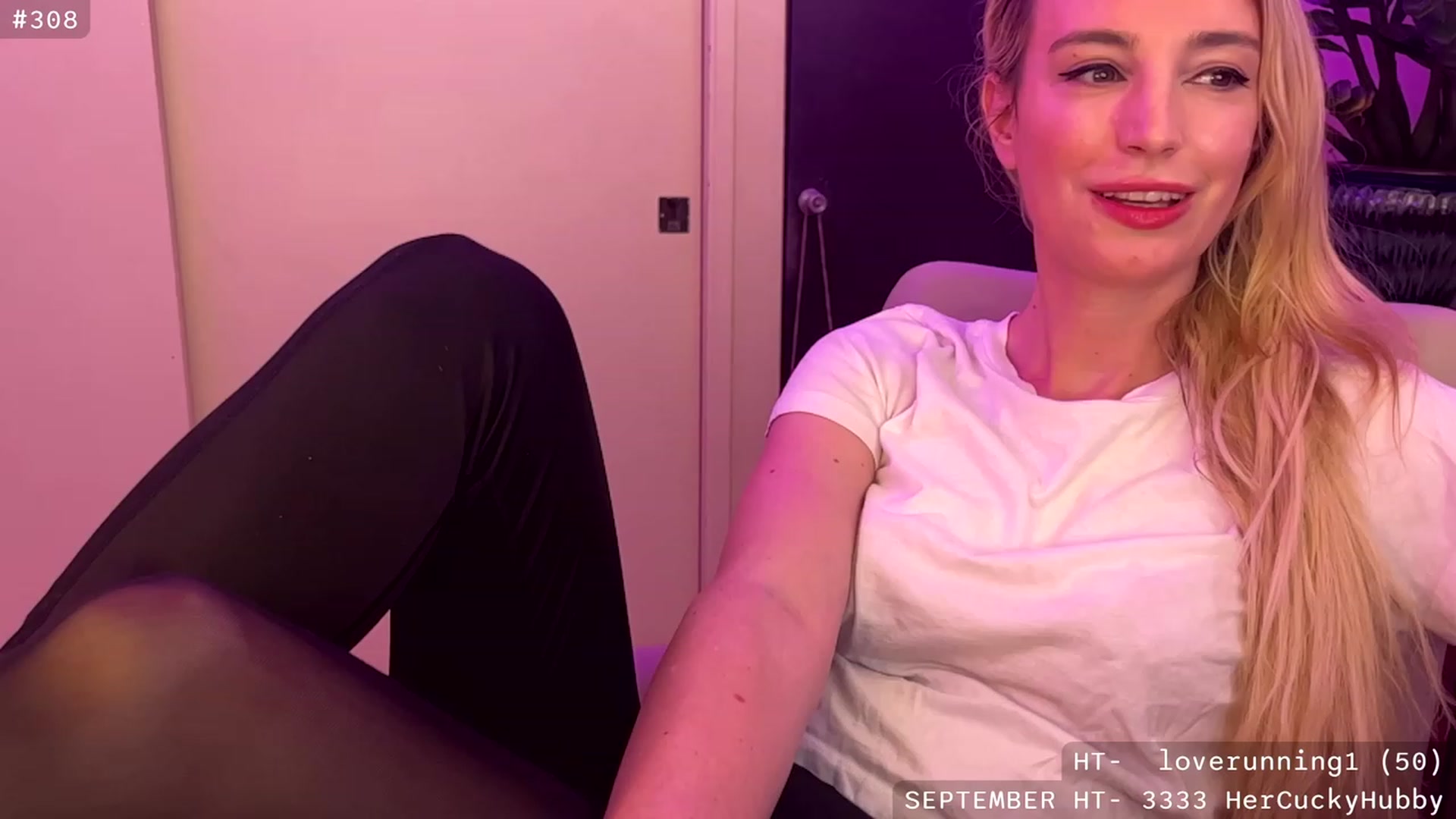 Gallery image thumbnail from JaneAllDay's myfreecams stream on, 09/13/2023, 03:46 image 14 of 20