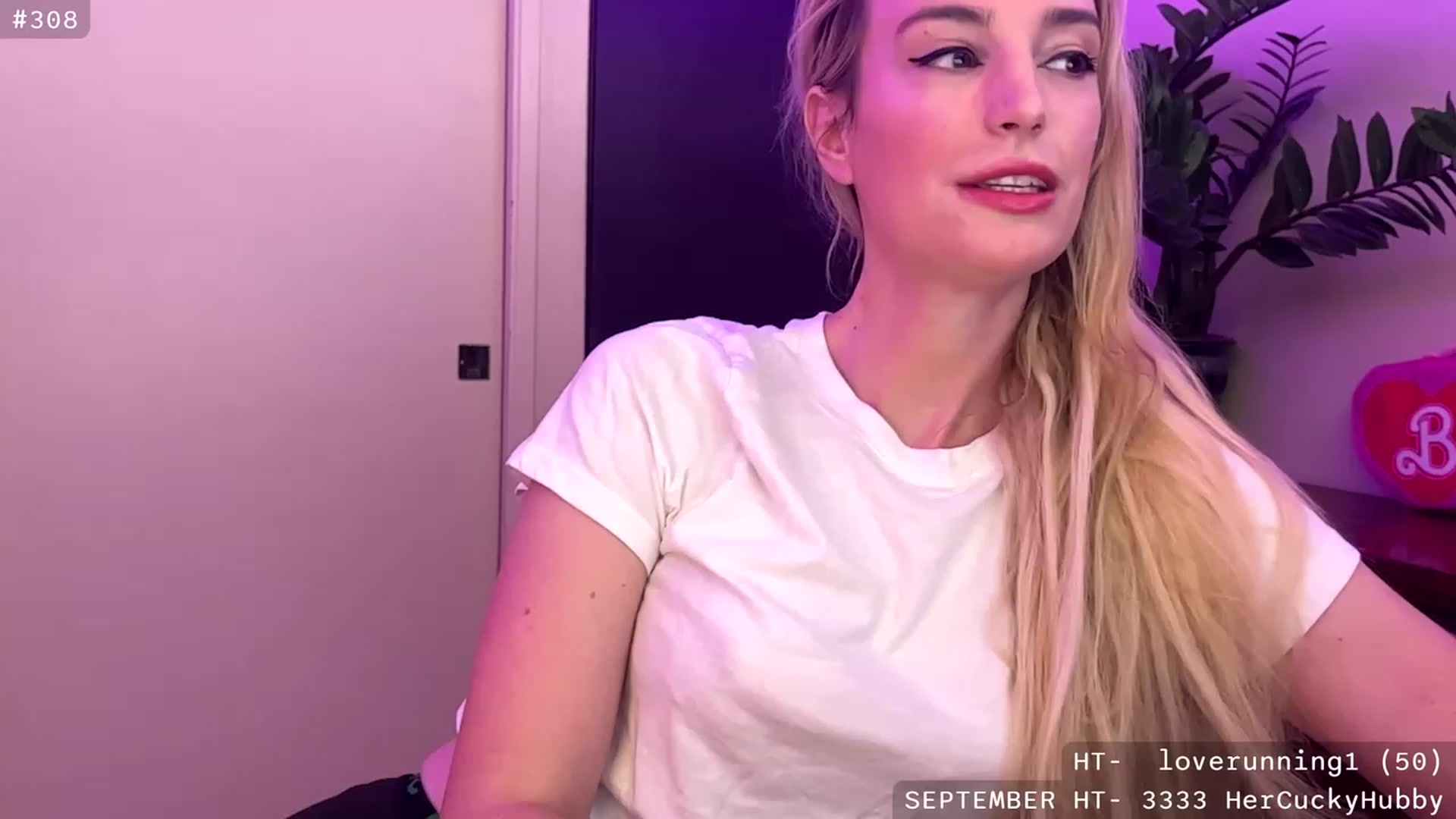 Gallery image thumbnail from JaneAllDay's myfreecams stream on, 09/13/2023, 03:46 image 6 of 20