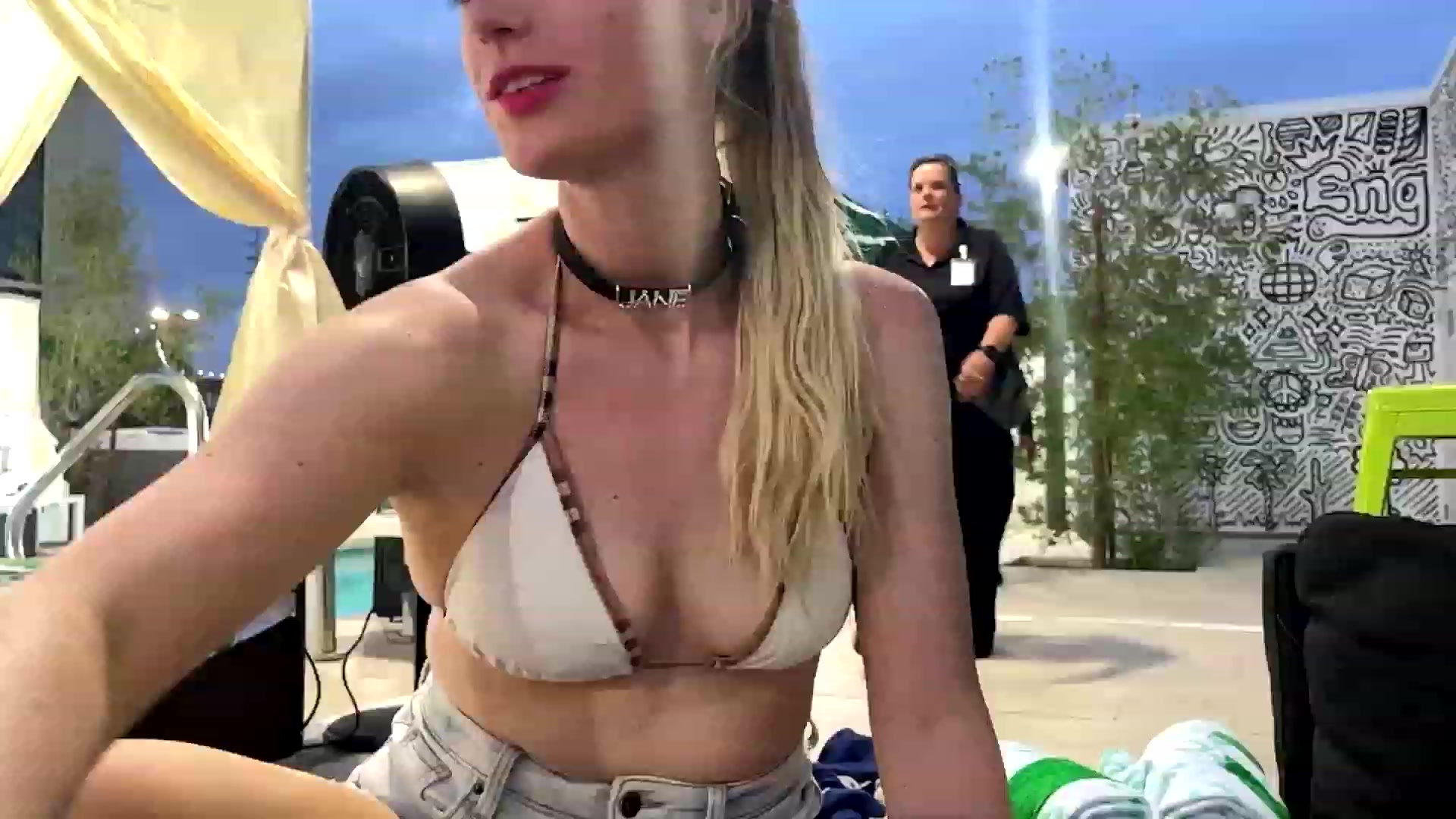 Gallery image thumbnail from JaneAllDay's myfreecams stream on, 10/10/2023, 01:40 image 9 of 20