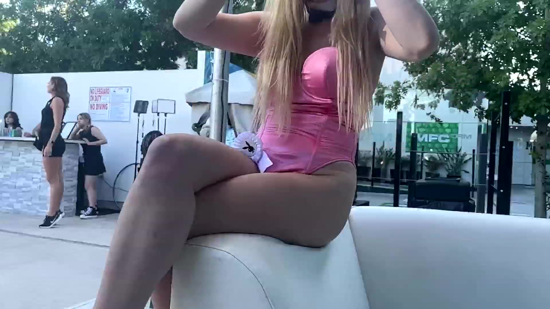 Gallery image thumbnail from JaneAllDay's myfreecams stream on, 10/10/2023, 23:44 image 6 of 20