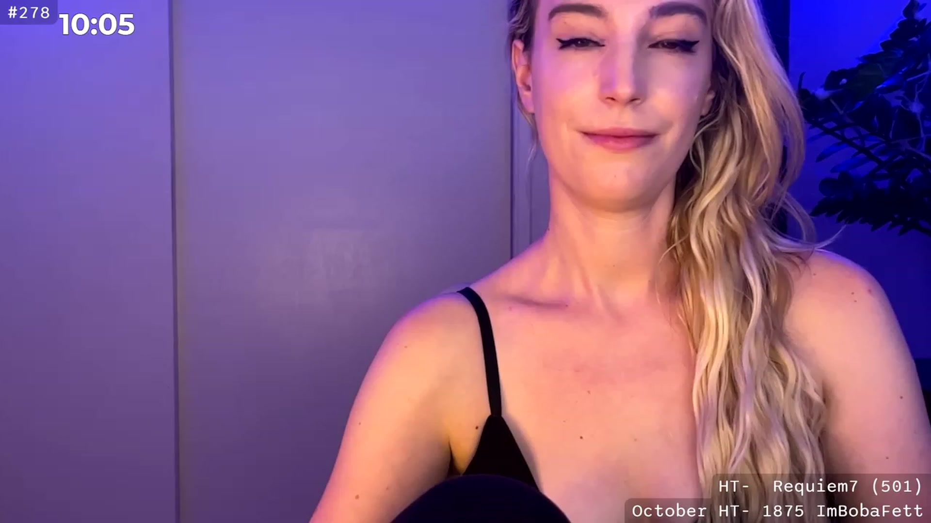Gallery image thumbnail from JaneAllDay's myfreecams stream on, 10/19/2023, 04:14 image 15 of 20