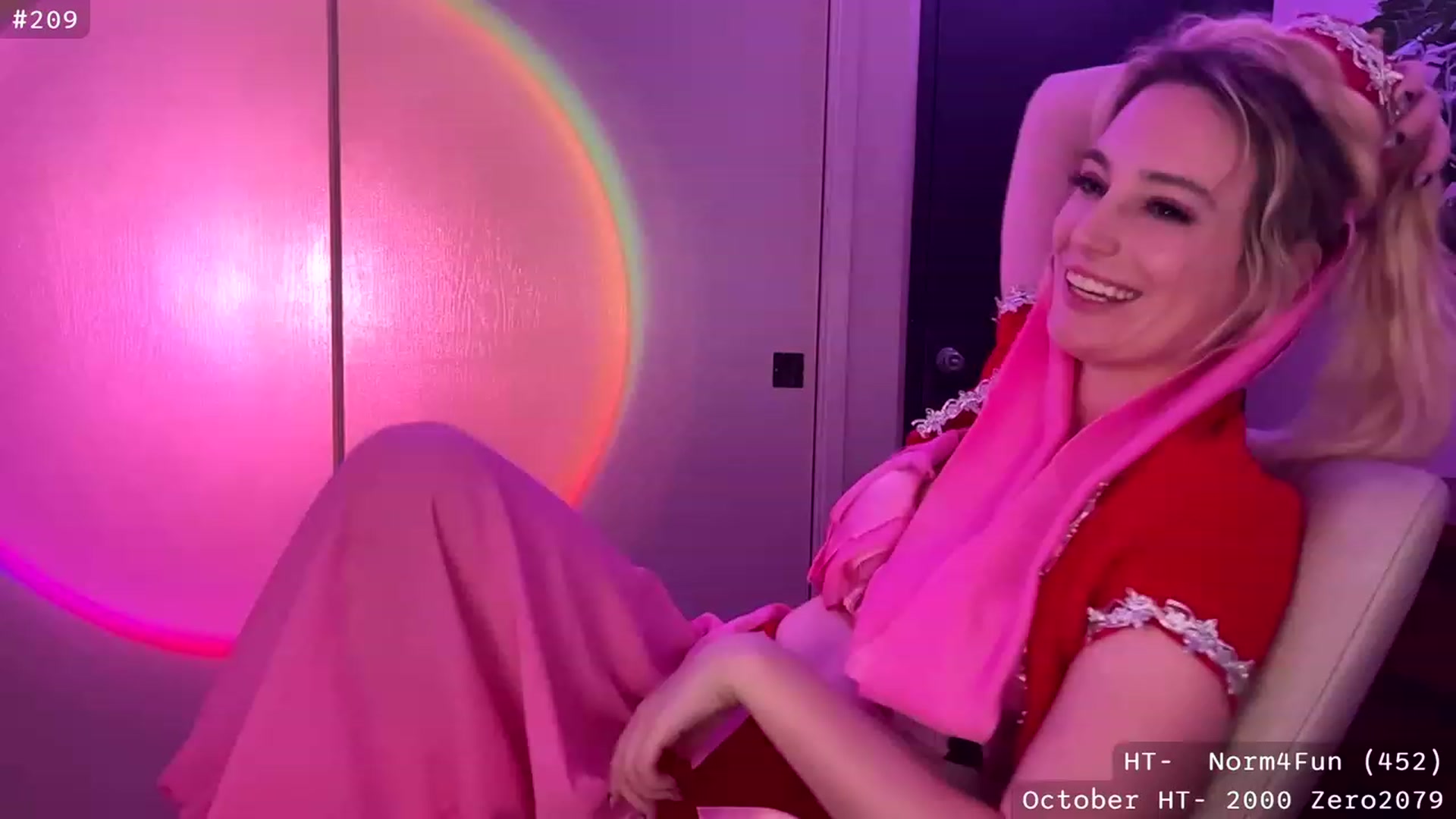 Gallery image thumbnail from JaneAllDay's myfreecams stream on, 10/31/2023, 06:43 image 11 of 20