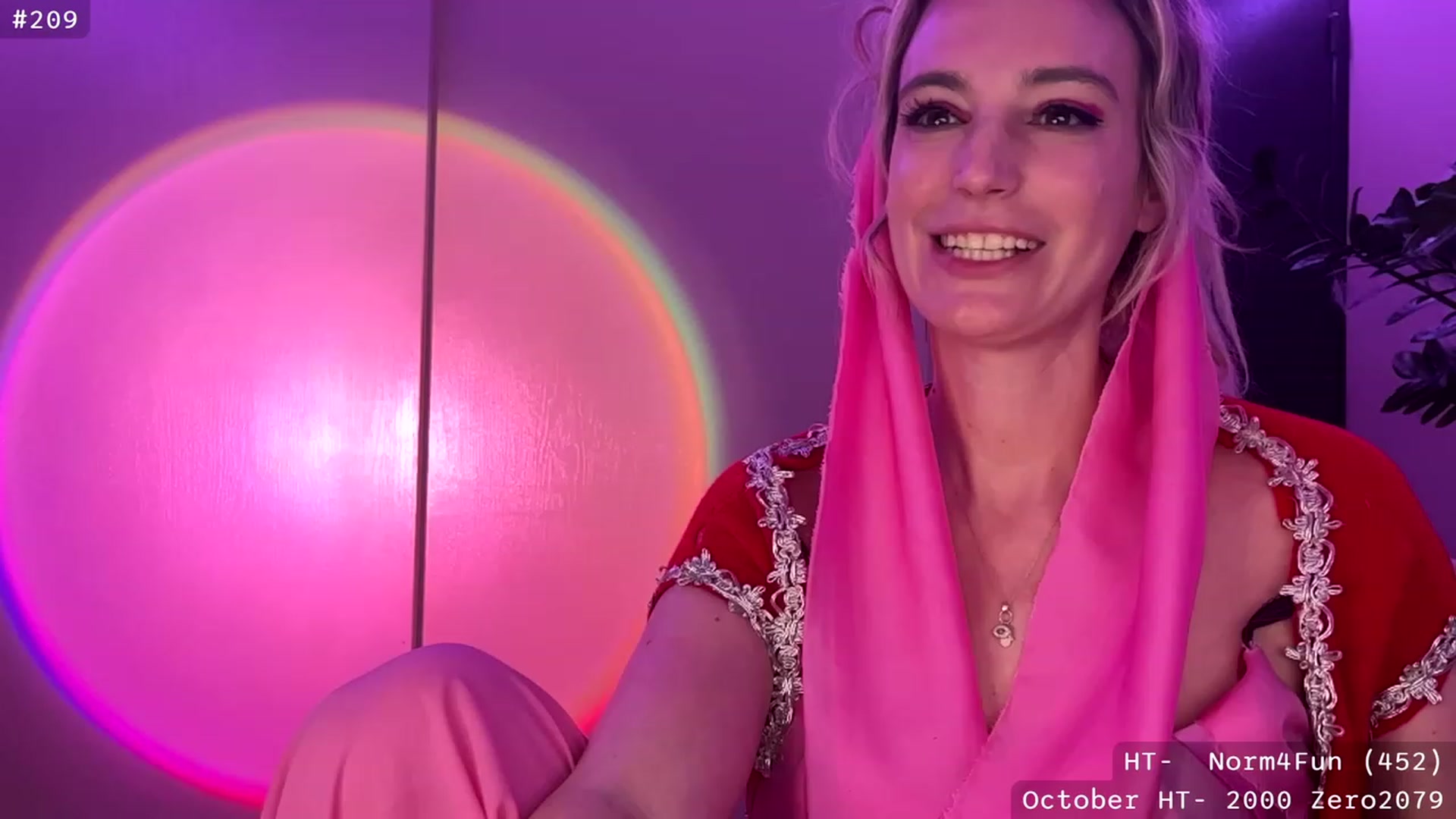 Gallery image thumbnail from JaneAllDay's myfreecams stream on, 10/31/2023, 06:43 image 15 of 20