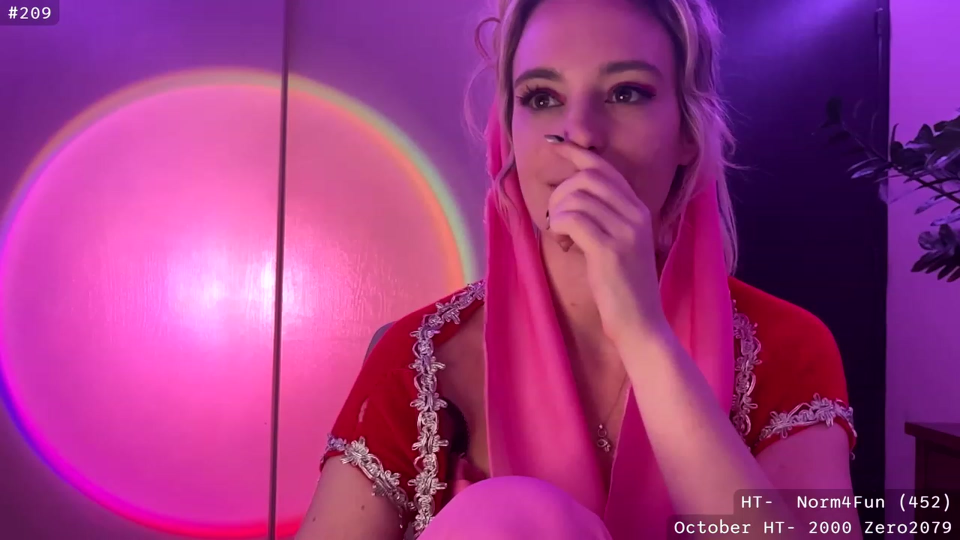 Gallery image thumbnail from JaneAllDay's myfreecams stream on, 10/31/2023, 06:43 image 18 of 20