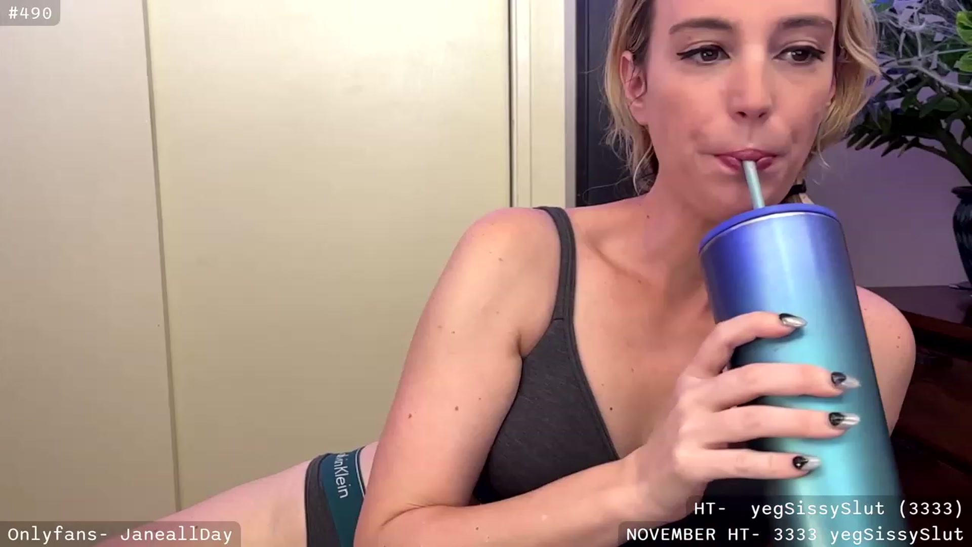 Gallery image thumbnail from JaneAllDay's myfreecams stream on, 11/03/2023, 23:47 image 2 of 20
