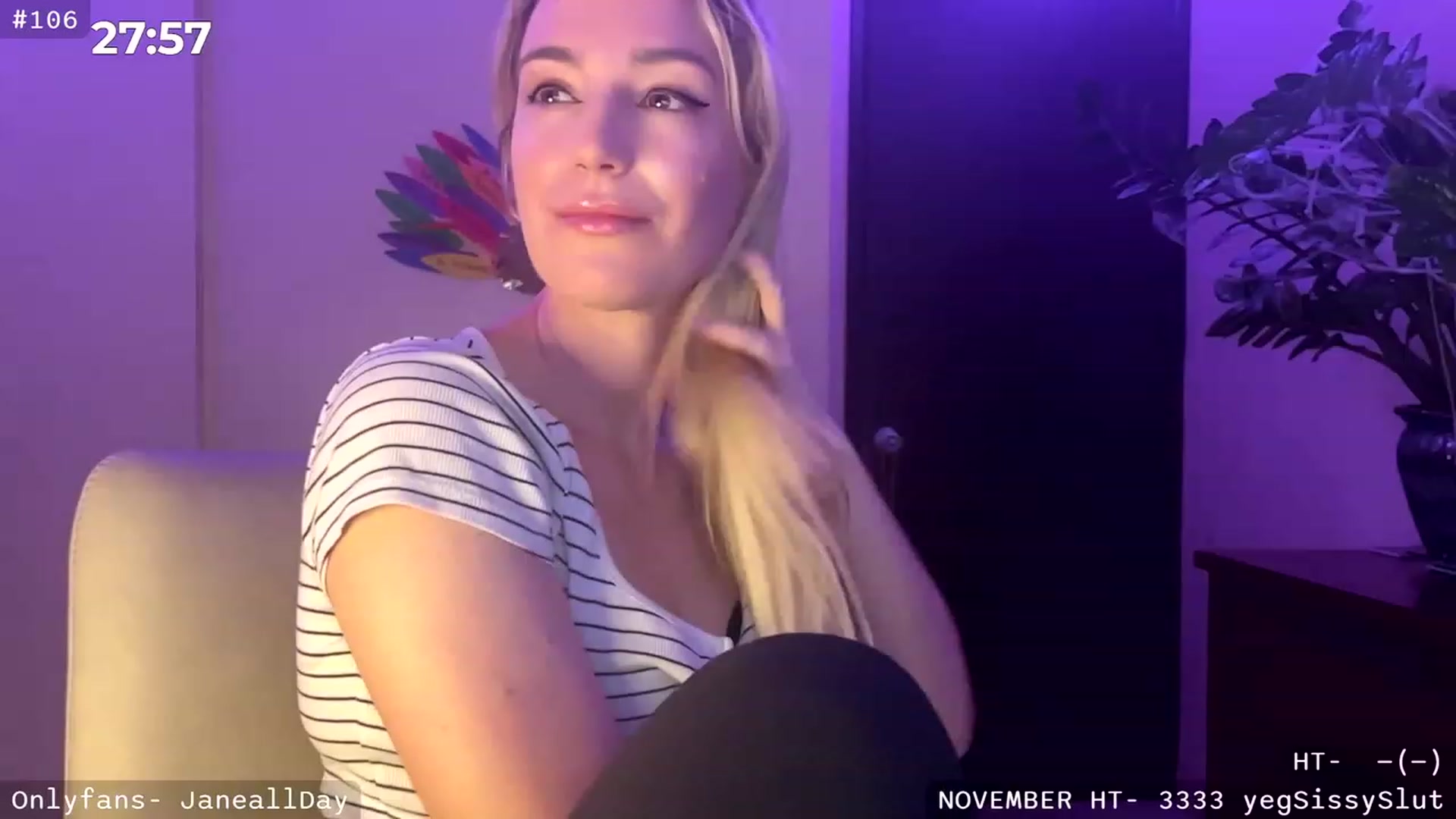 Gallery image thumbnail from JaneAllDay's myfreecams stream on, 11/11/2023, 04:44 image 3 of 20
