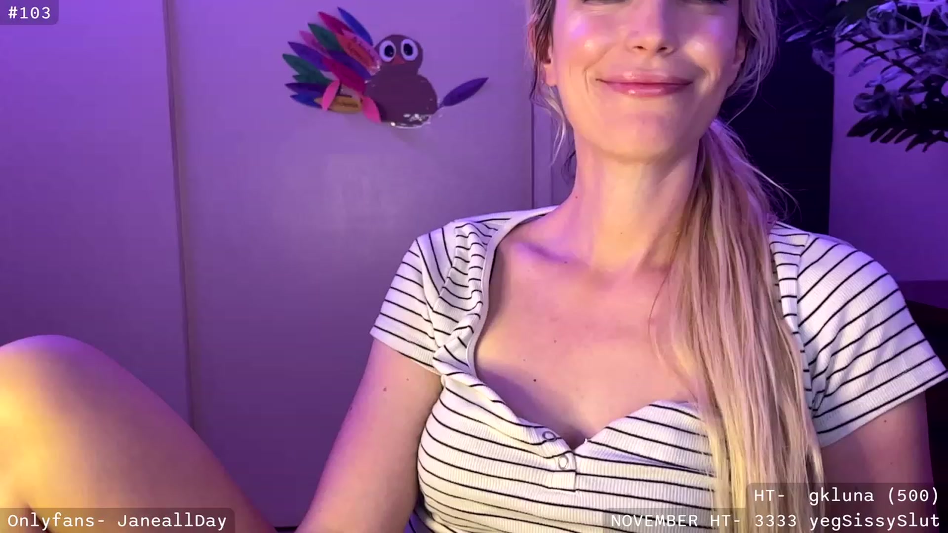 Gallery image thumbnail from JaneAllDay's myfreecams stream on, 11/11/2023, 05:19 image 9 of 20
