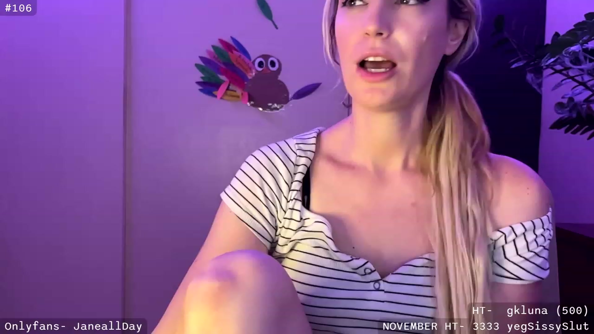 Gallery image thumbnail from JaneAllDay's myfreecams stream on, 11/11/2023, 06:04 image 8 of 20
