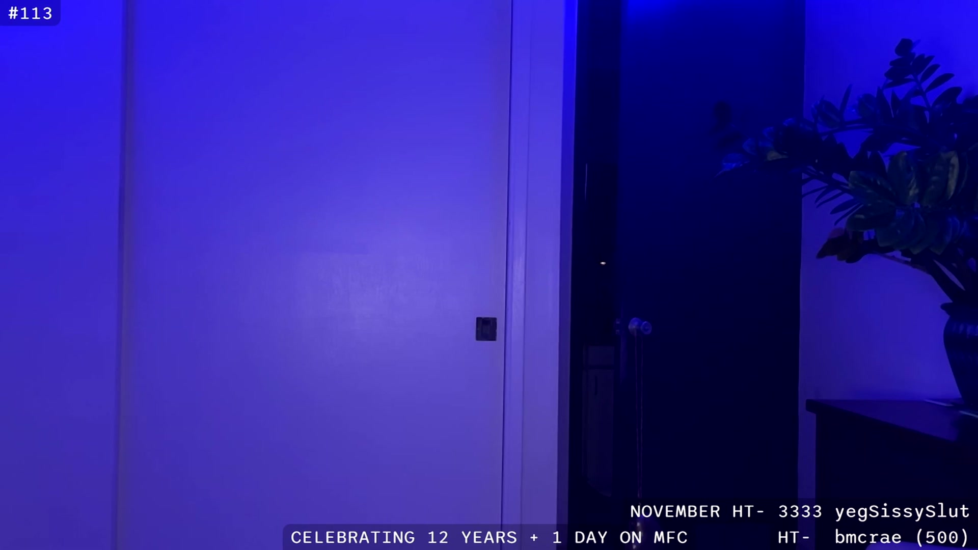 Gallery image thumbnail from JaneAllDay's myfreecams stream on, 11/26/2023, 06:28 image 16 of 20