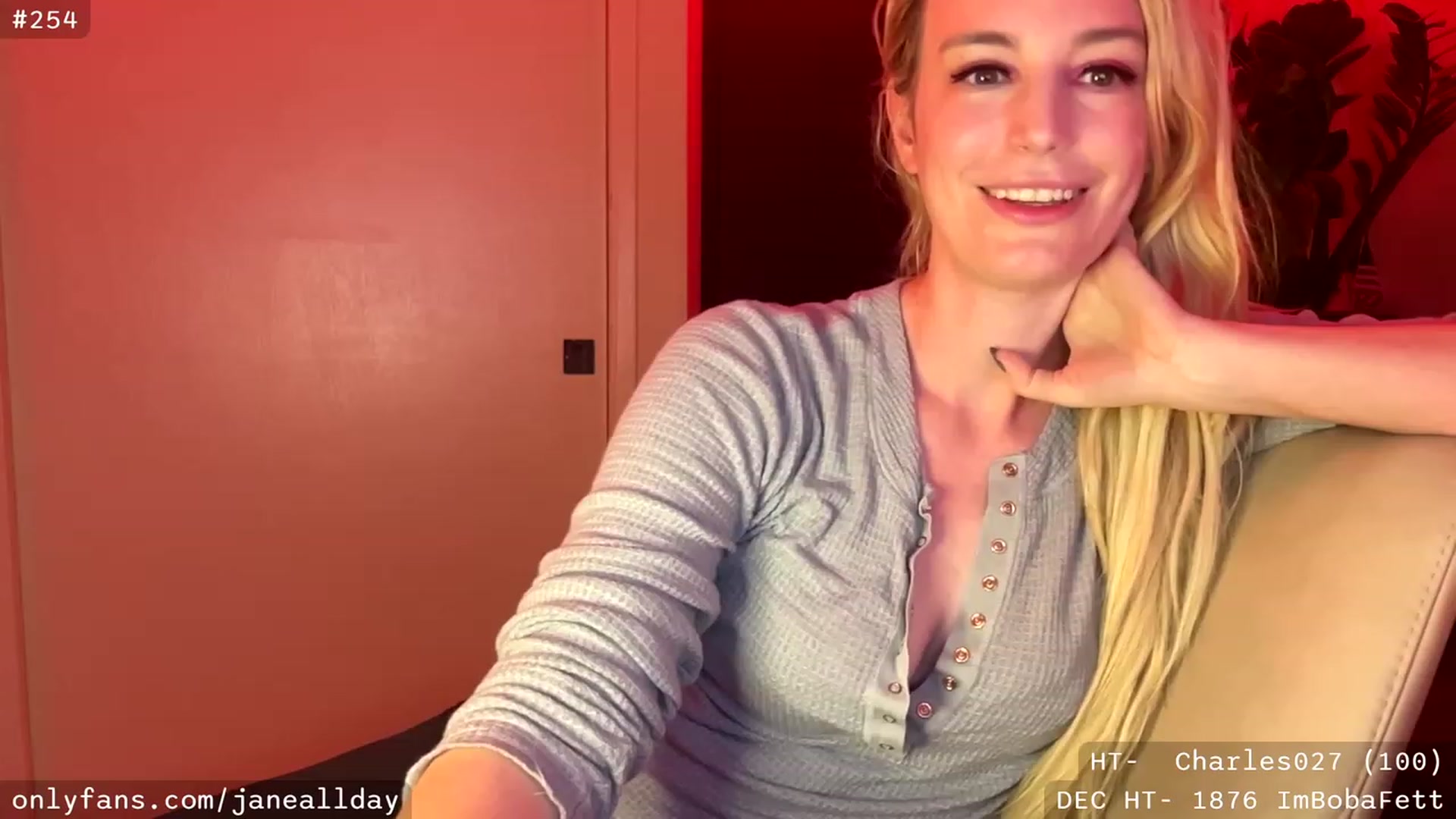 Gallery image thumbnail from JaneAllDay's myfreecams stream on, 12/30/2023, 05:01 image 10 of 20