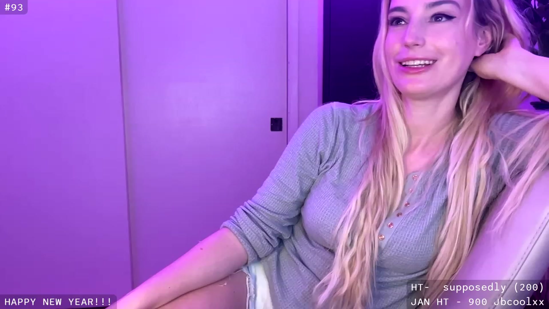Gallery image thumbnail from JaneAllDay's myfreecams stream on, 01/05/2024, 05:27 image 7 of 20