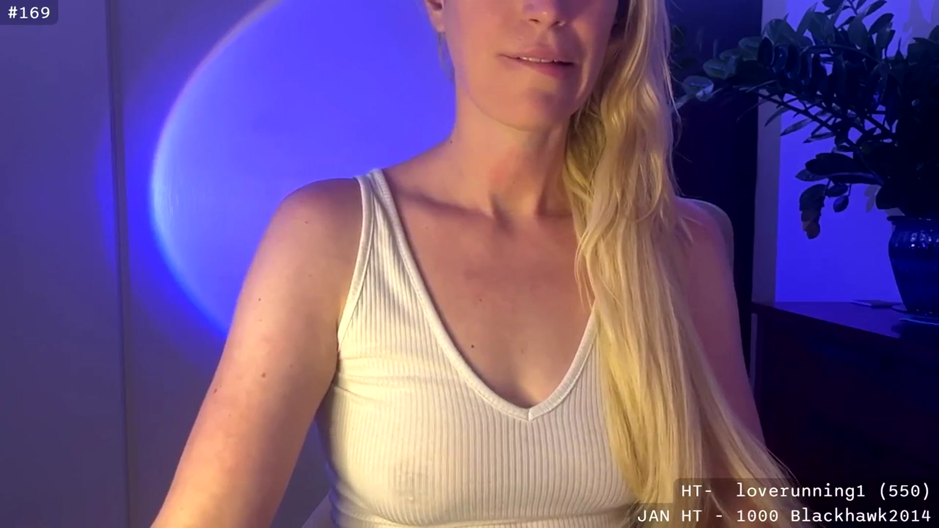Gallery image thumbnail from JaneAllDay's myfreecams stream on, 01/23/2024, 06:41 image 18 of 20