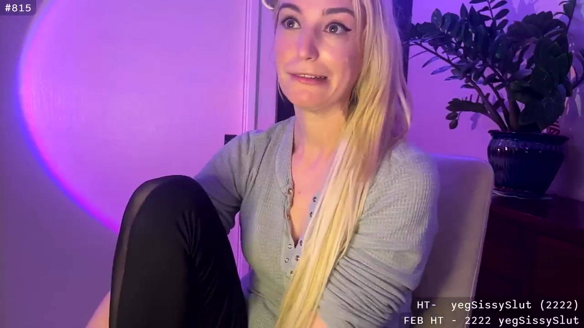 Gallery image thumbnail from JaneAllDay's myfreecams stream on, 02/03/2024, 06:12 image 12 of 20