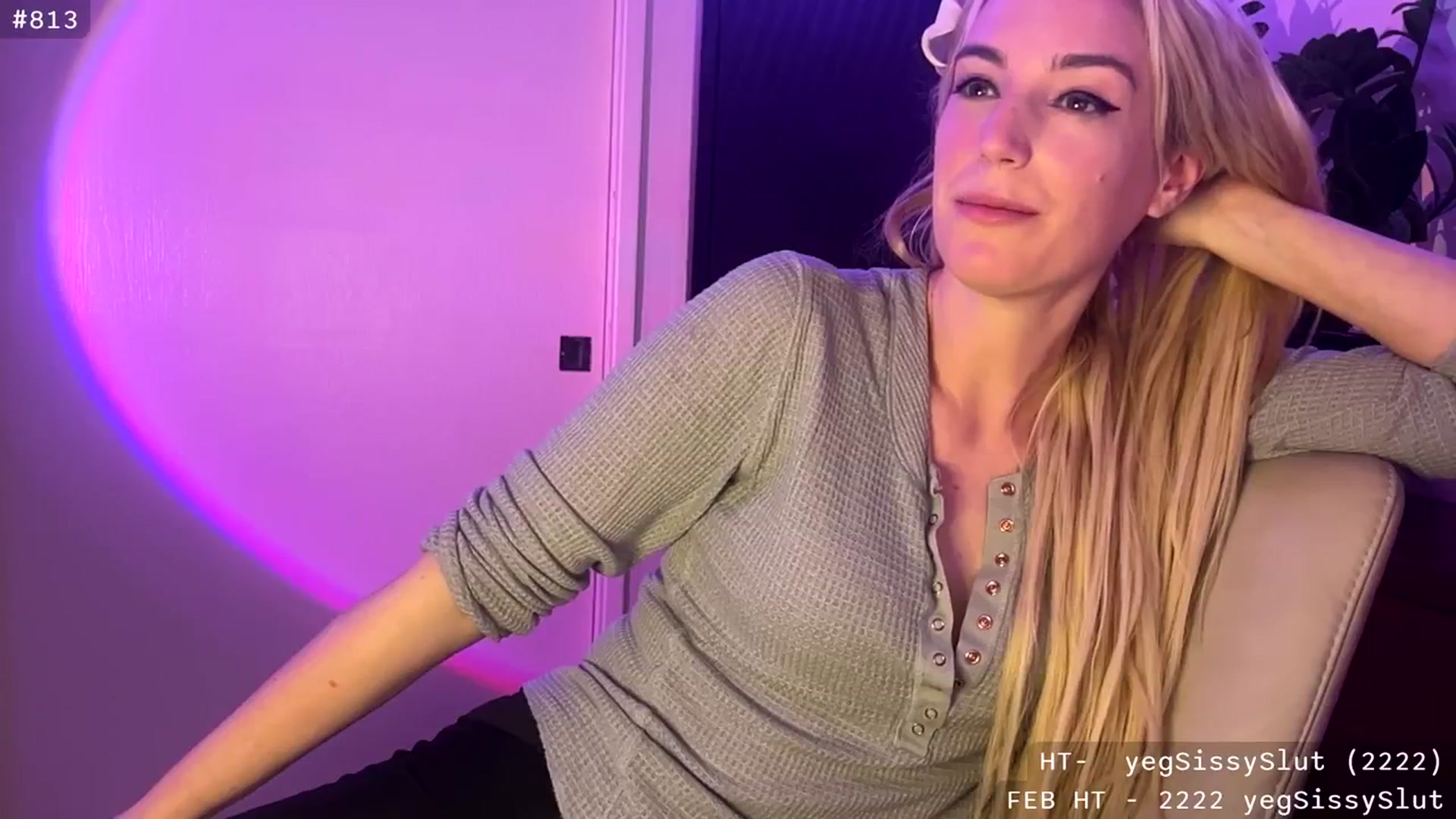 Gallery image thumbnail from JaneAllDay's myfreecams stream on, 02/03/2024, 06:12 image 11 of 20