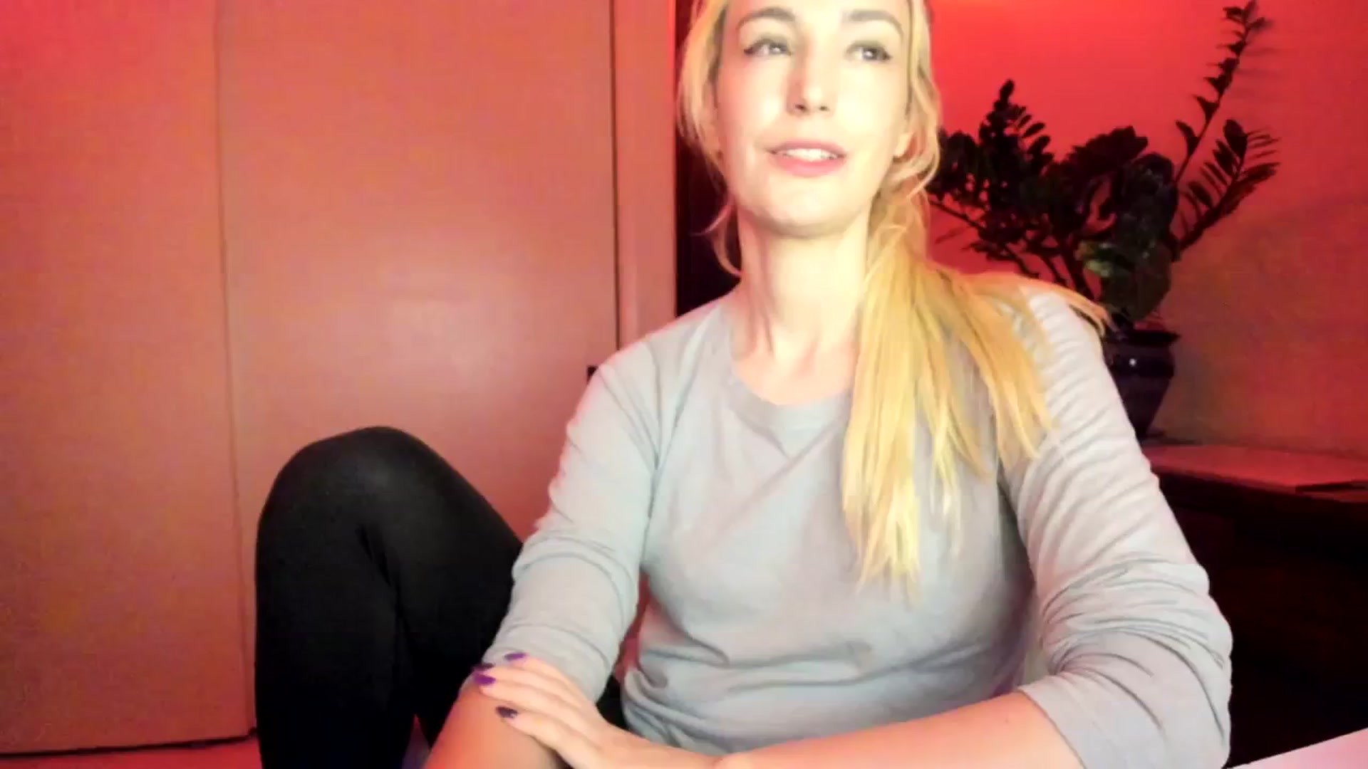 Gallery image thumbnail from JaneAllDay's myfreecams stream on, 02/15/2024, 05:53 image 19 of 20