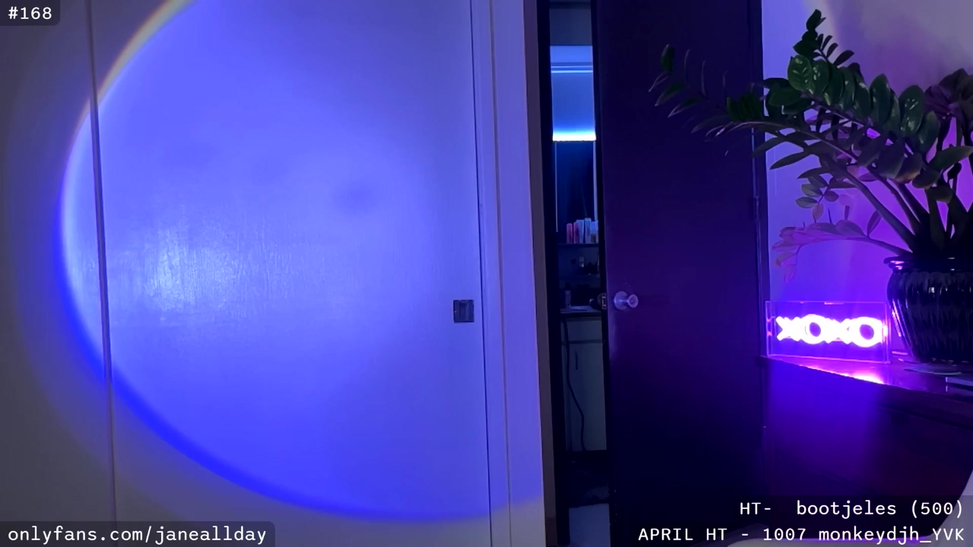 Gallery image thumbnail from JaneAllDay's myfreecams stream on, 04/11/2024, 06:42 image 16 of 20